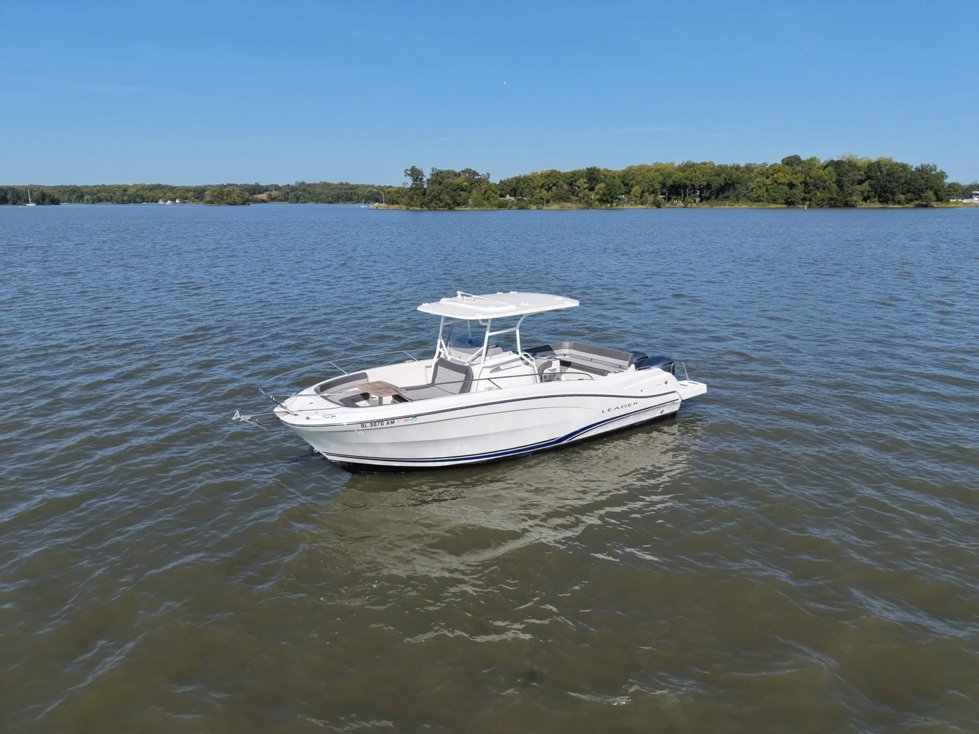2019 Jeanneau Leader 9.0 CC - Image 4
