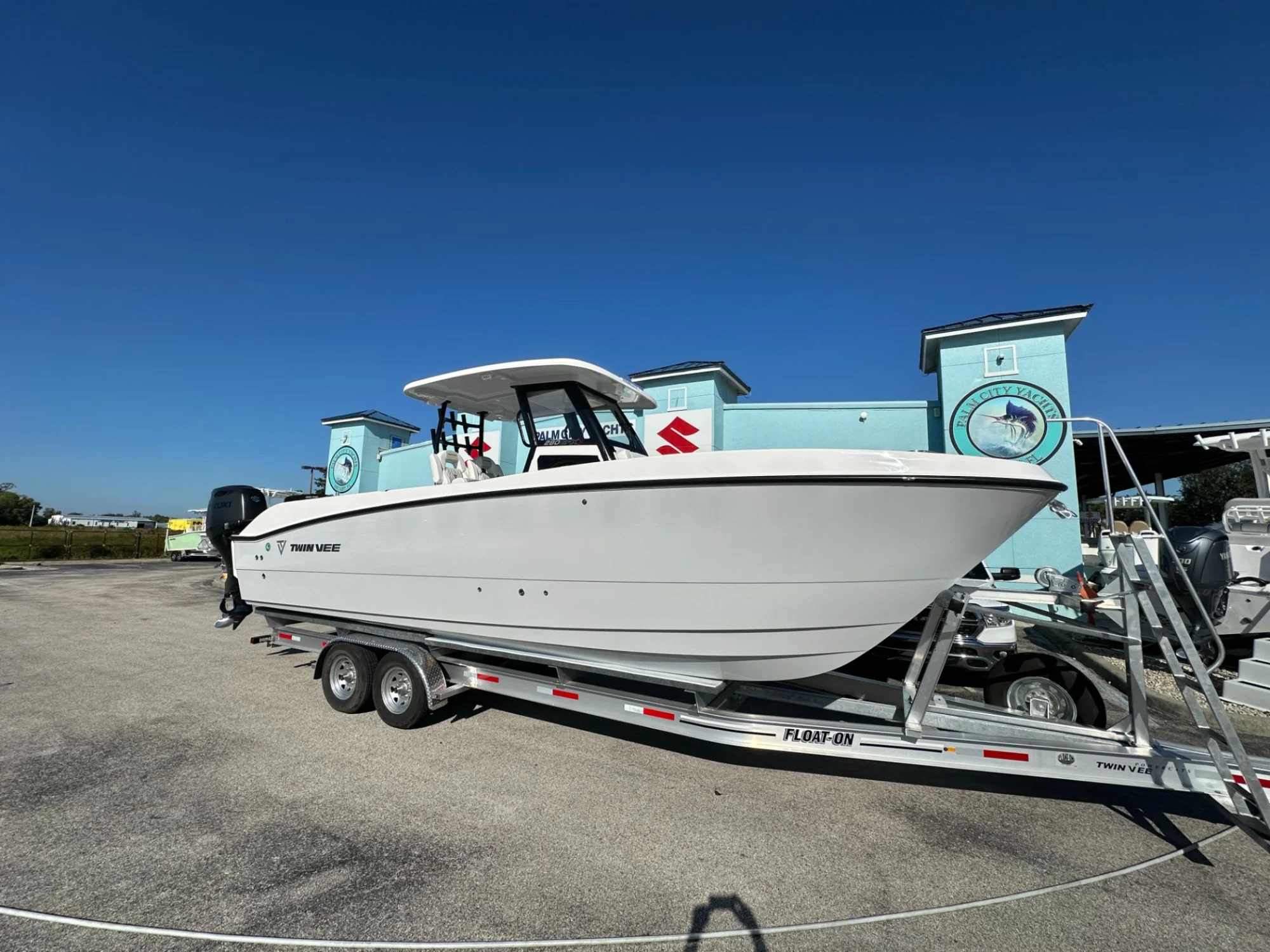 2026 Twin Vee 280 GFX2 - Main Image