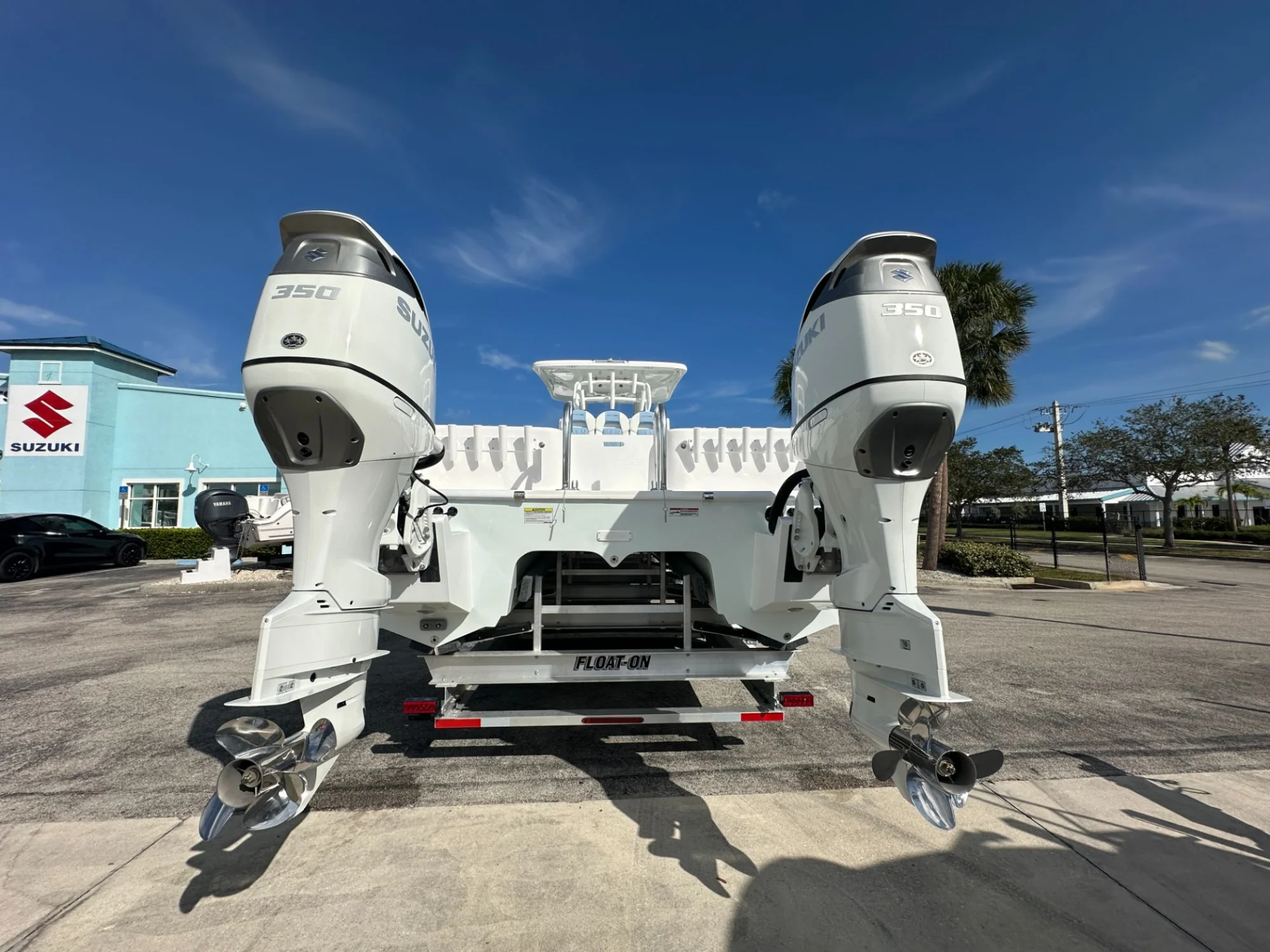 2026 Twin Vee 340 GFX - Image 5