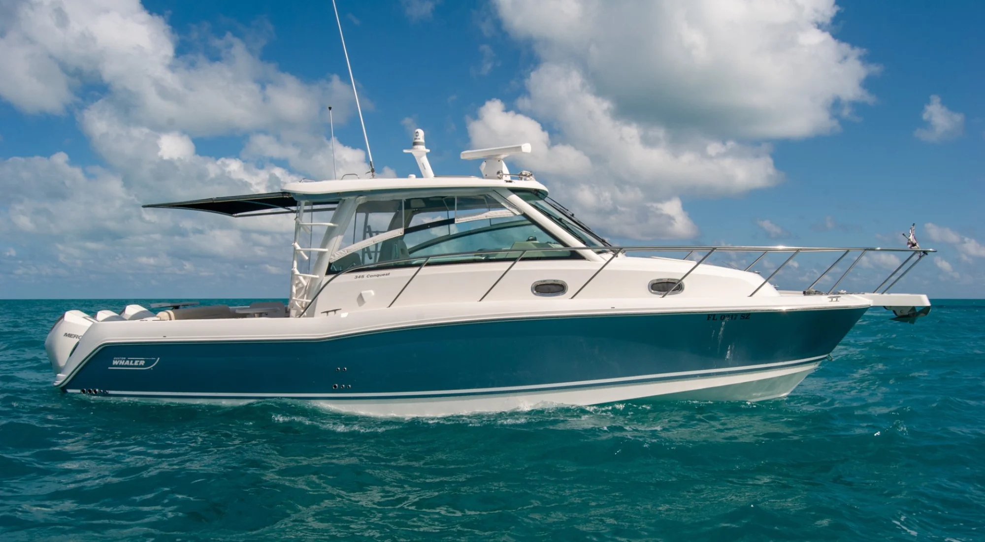 2021 Boston Whaler 345 Conquest - Image 2