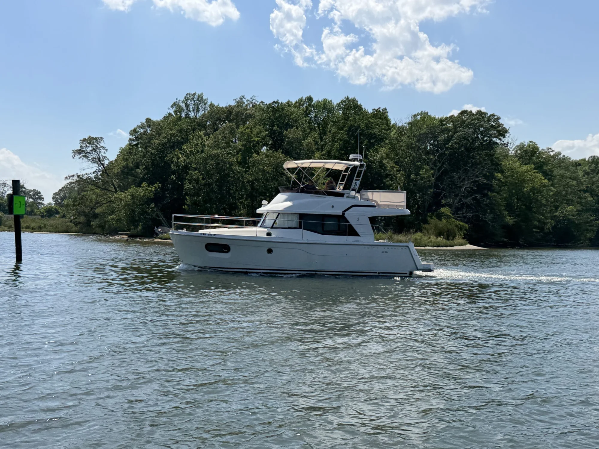 2020 Beneteau Swift Trawler 35 - Image 5