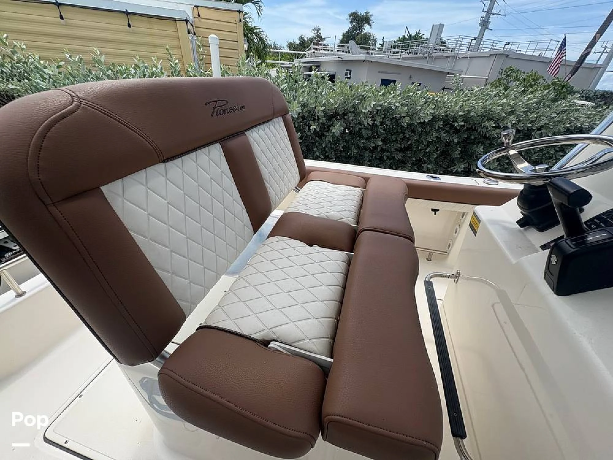 2022 Pioneer 222 Sportfish - Image 5