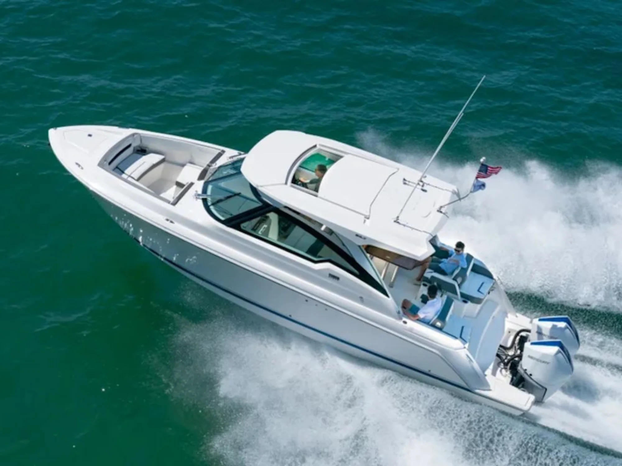 Tiara Yachts 34LX - Image 3