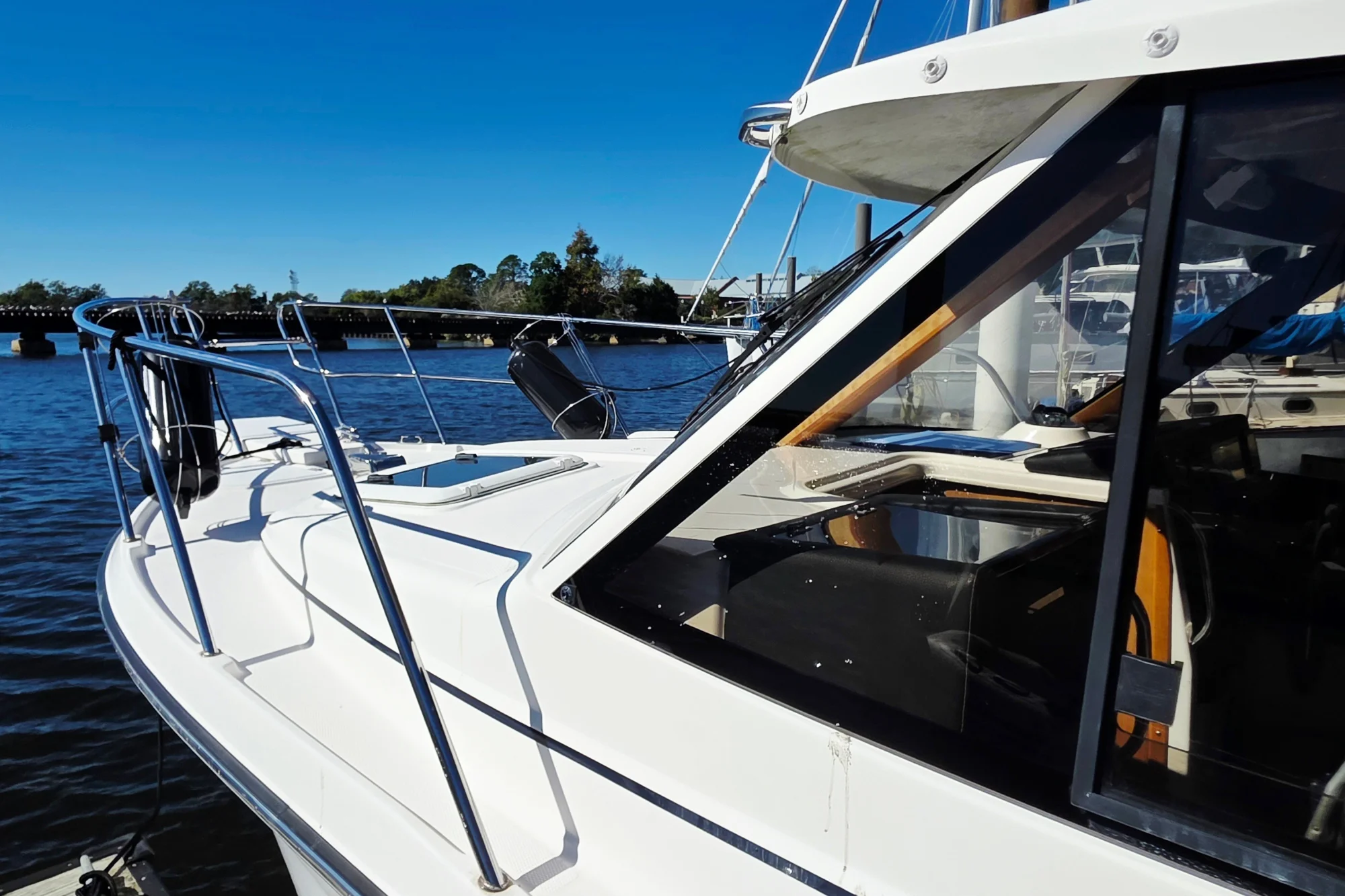2020 Cutwater C-28 LE - Image 4