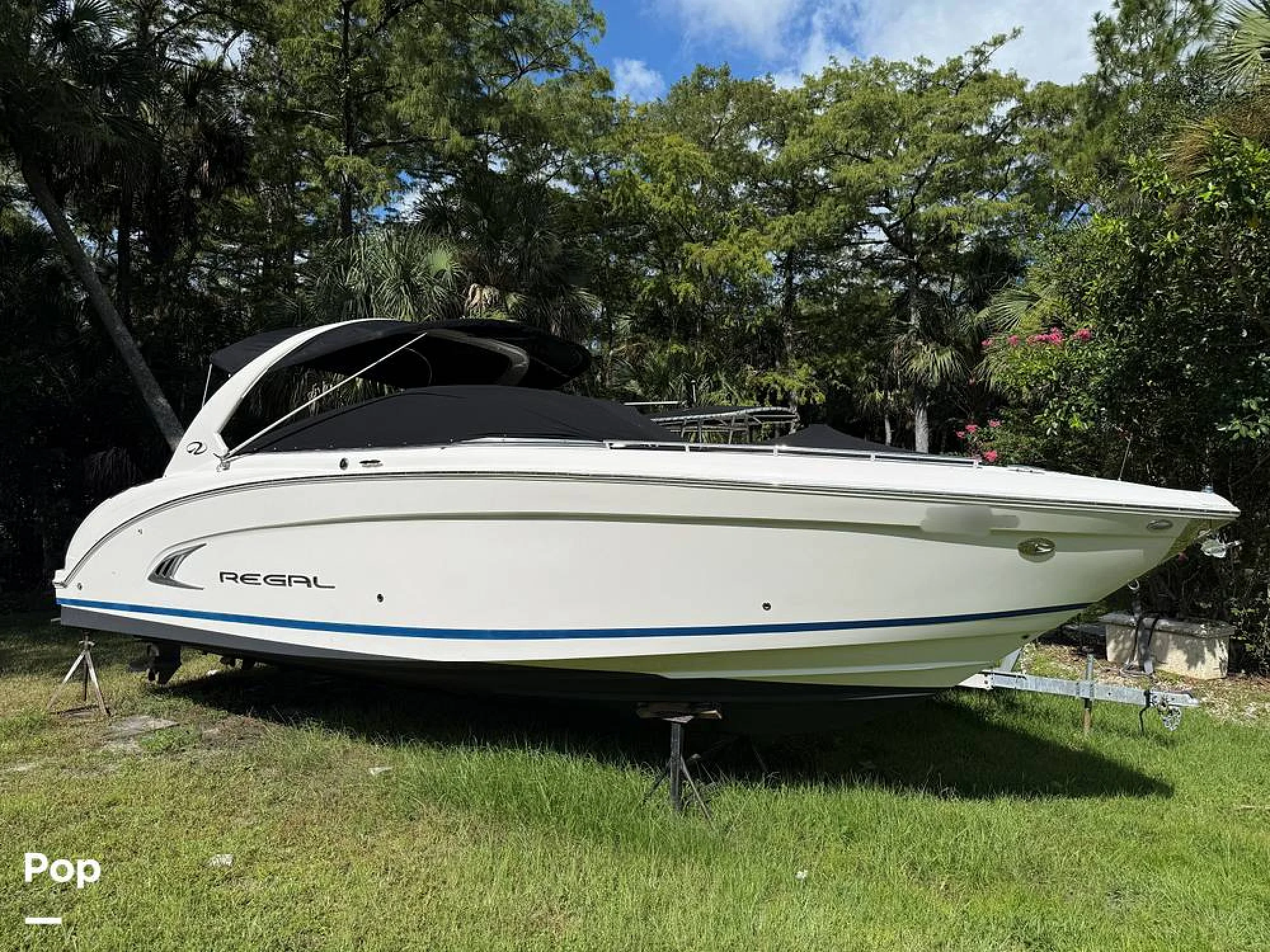 2014 Regal "2014 Regal 3200 Bowrider - Image 2