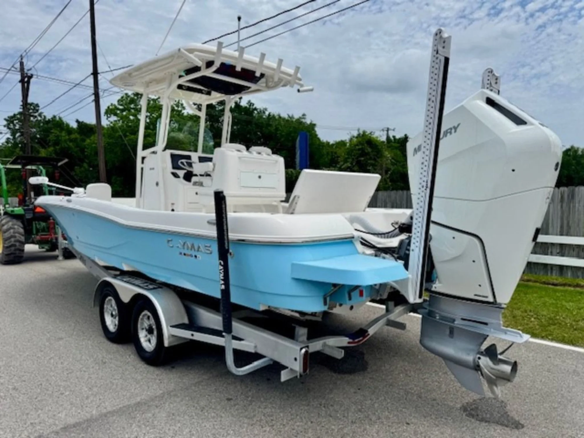 2023 Caymas Boats 26 HB - Image 2