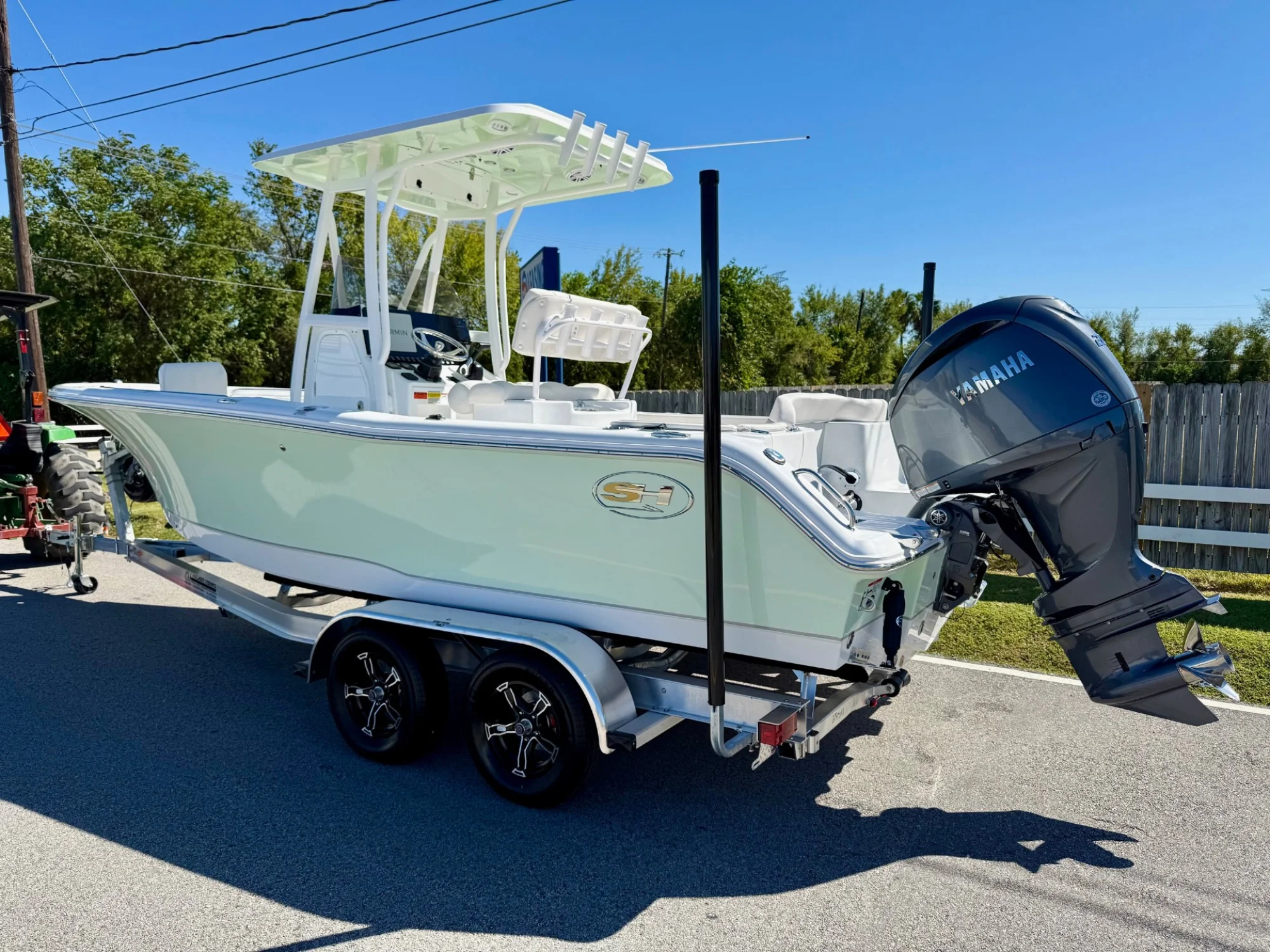 2026 Sea Hunt Ultra 229 - Image 2