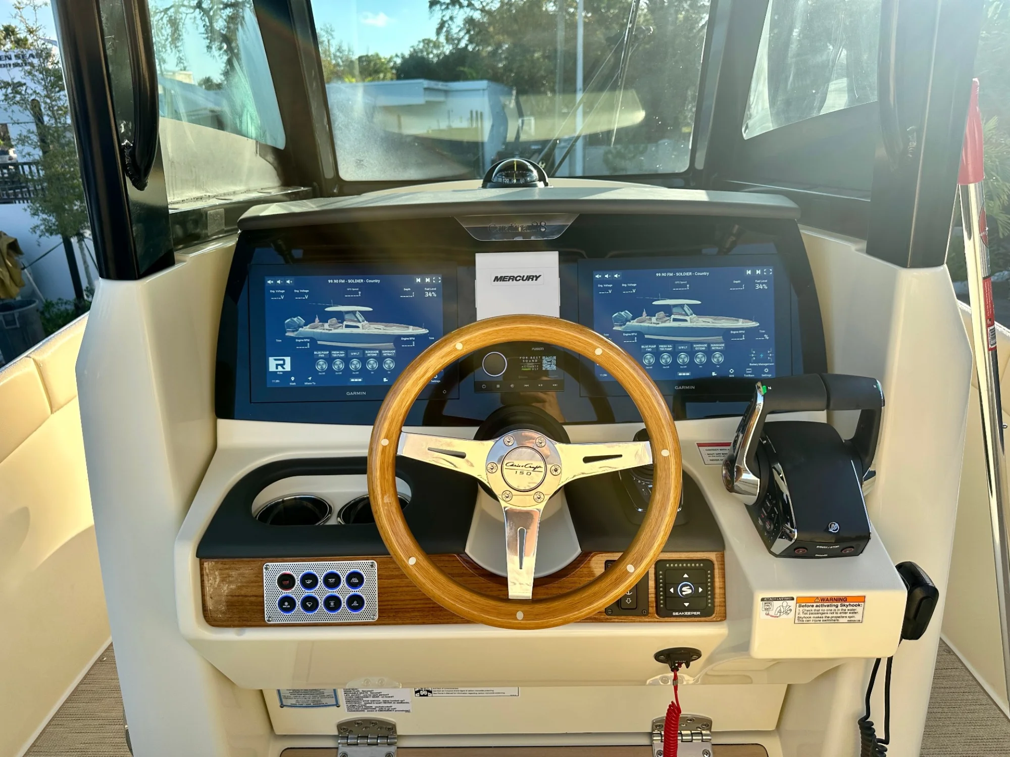 2025 Chris Craft Catalina 28 - Image 2