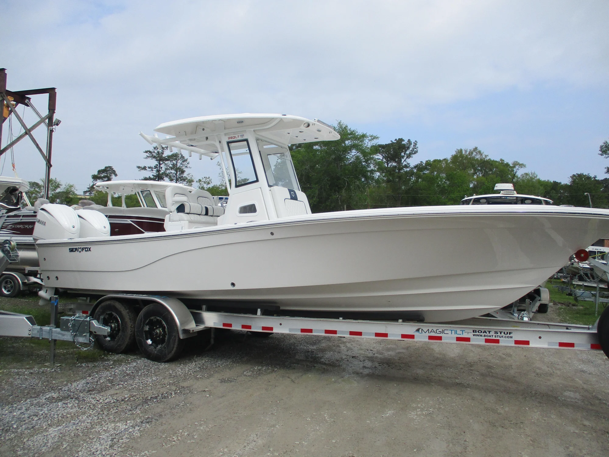 2025 Sea Fox 282 Hybrid LT - Main Image