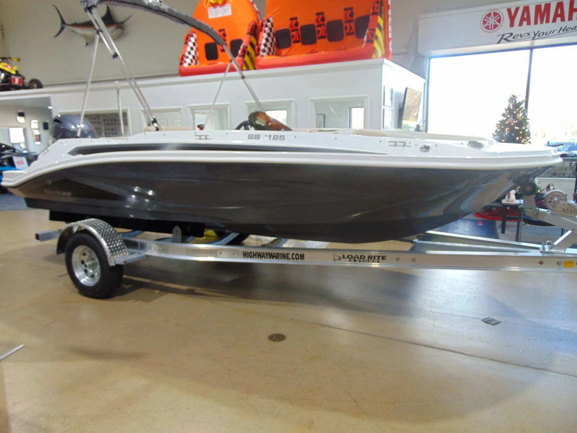 Hurricane SunDeck Sport 185 OB - Main Image