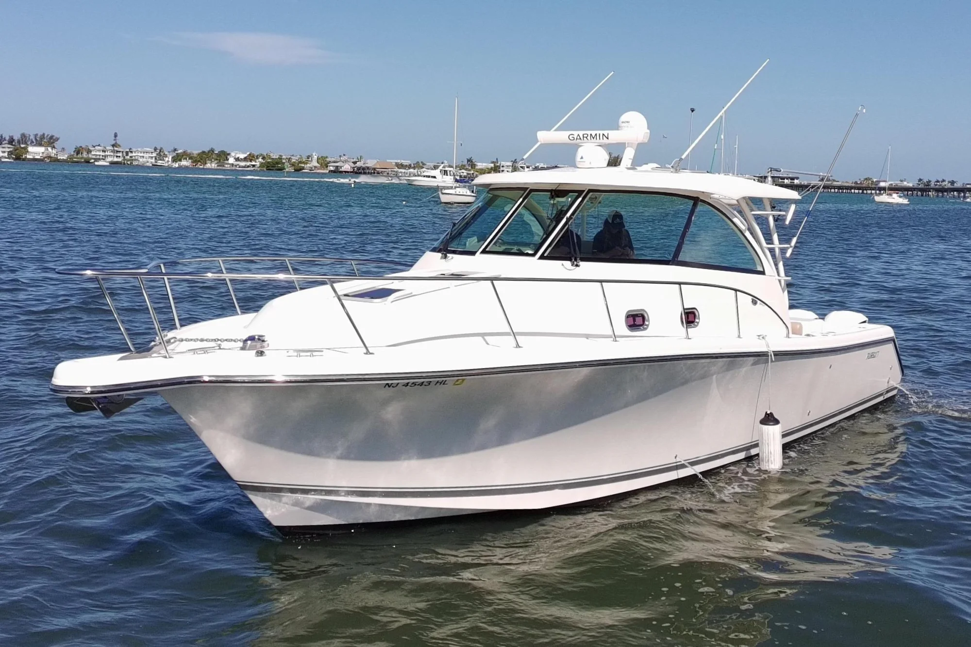 2018 Pursuit OS 385 Offshore - Image 3