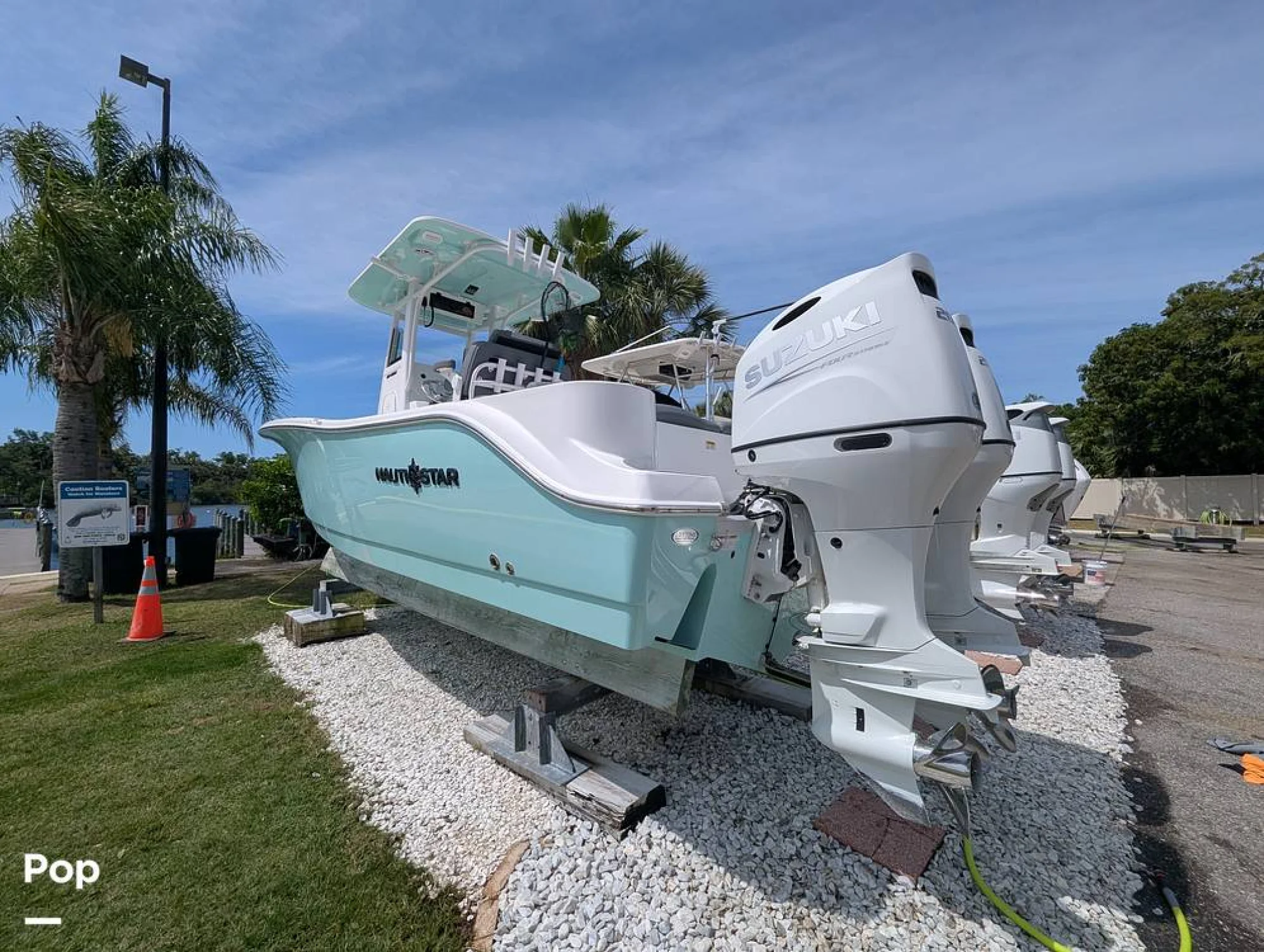 2024 NauticStar 252 Legacy - Image 2