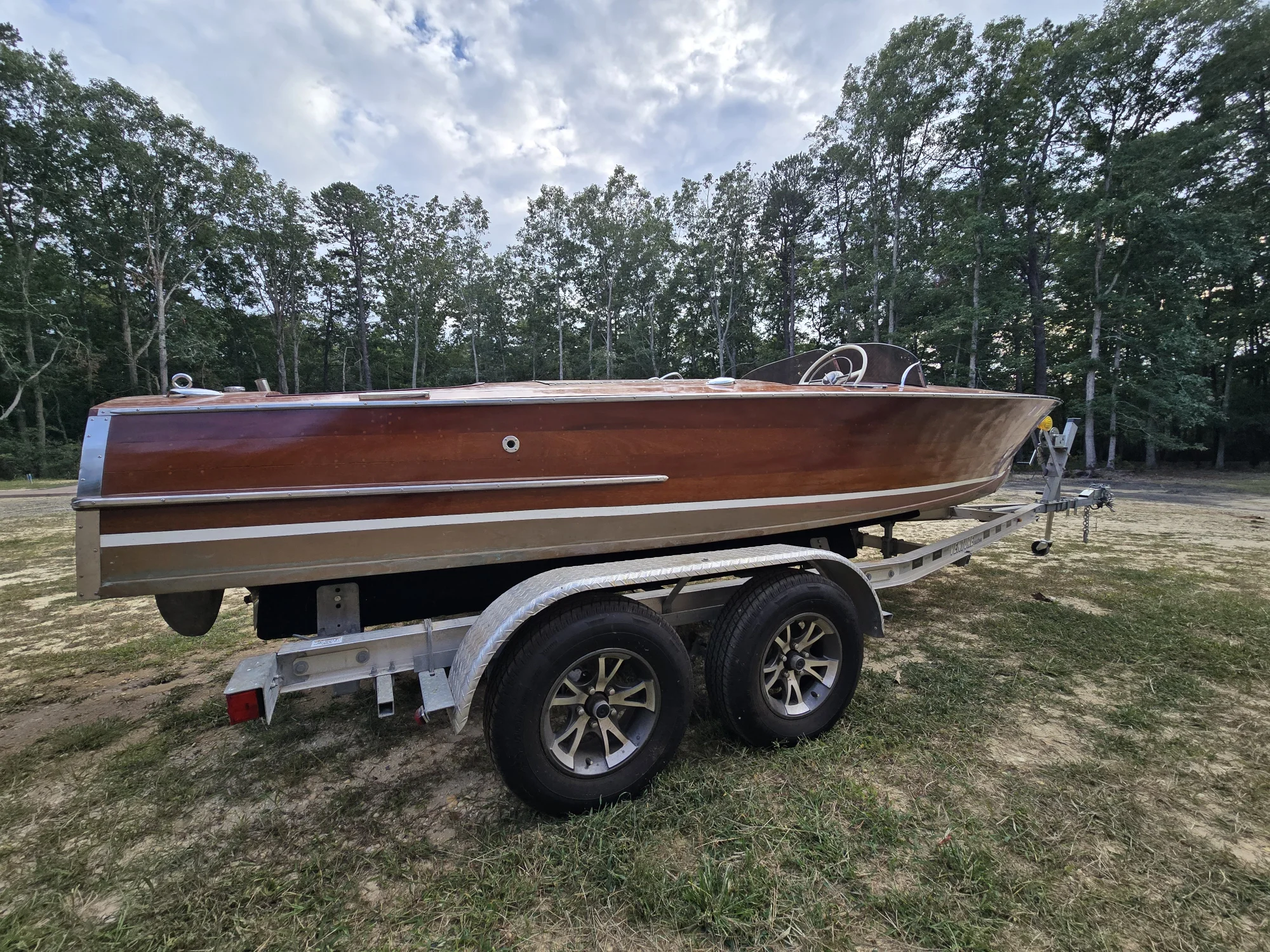 1953 19' Chris-Craft 19 Racing Runabout | 19ft - Image 3