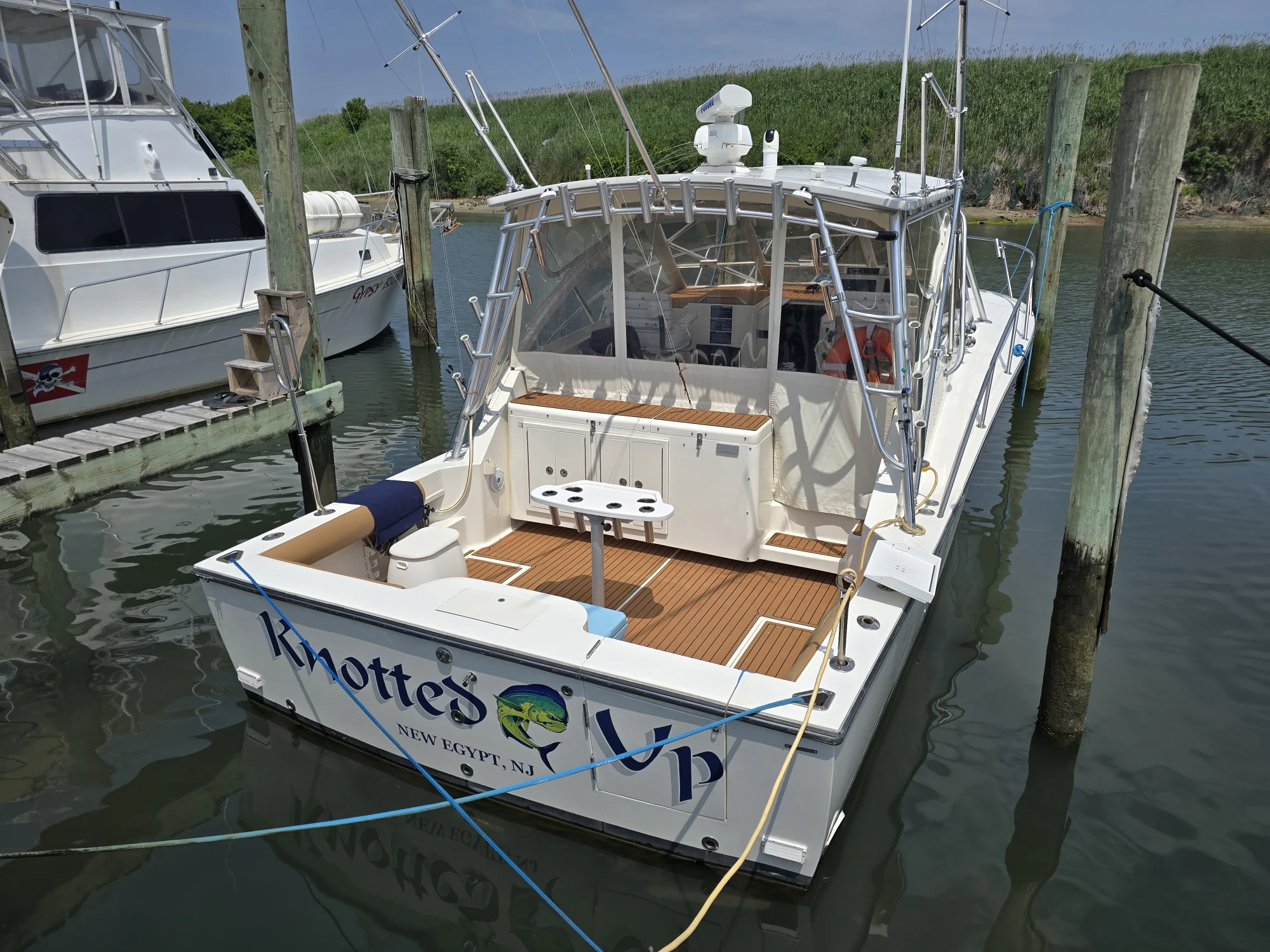 2005 35' Carolina Classic Express | 35ft - Image 2