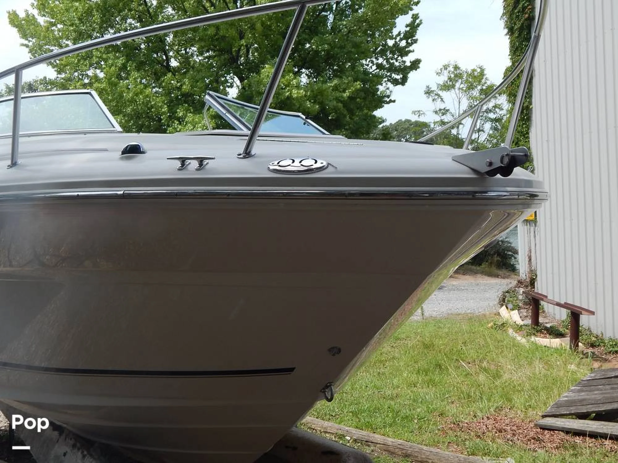 2004 Sea Ray 240 Sundeck - Image 3