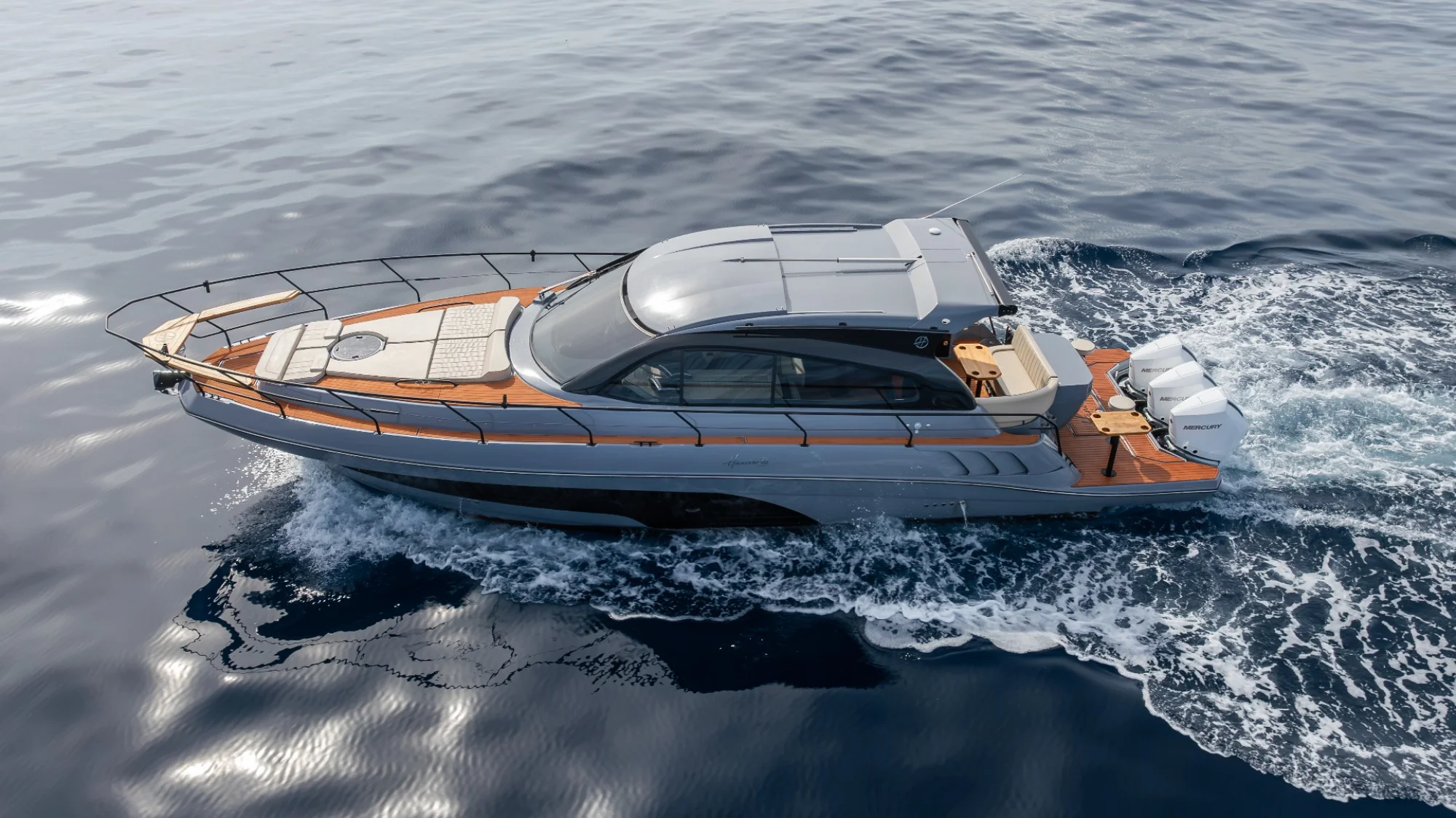 2027  Hanover 415 -Outboard - Image 4