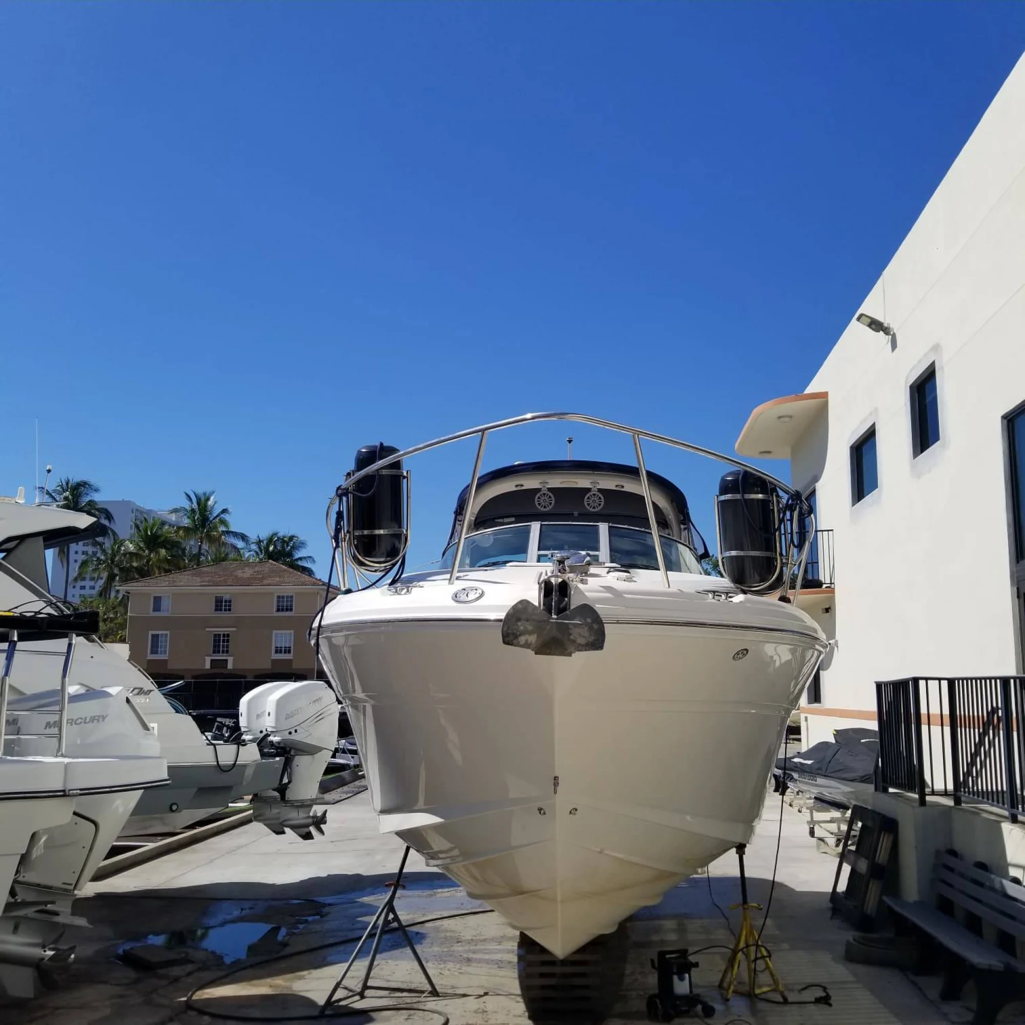 2004 Sea Ray 300 Sundancer - Image 3