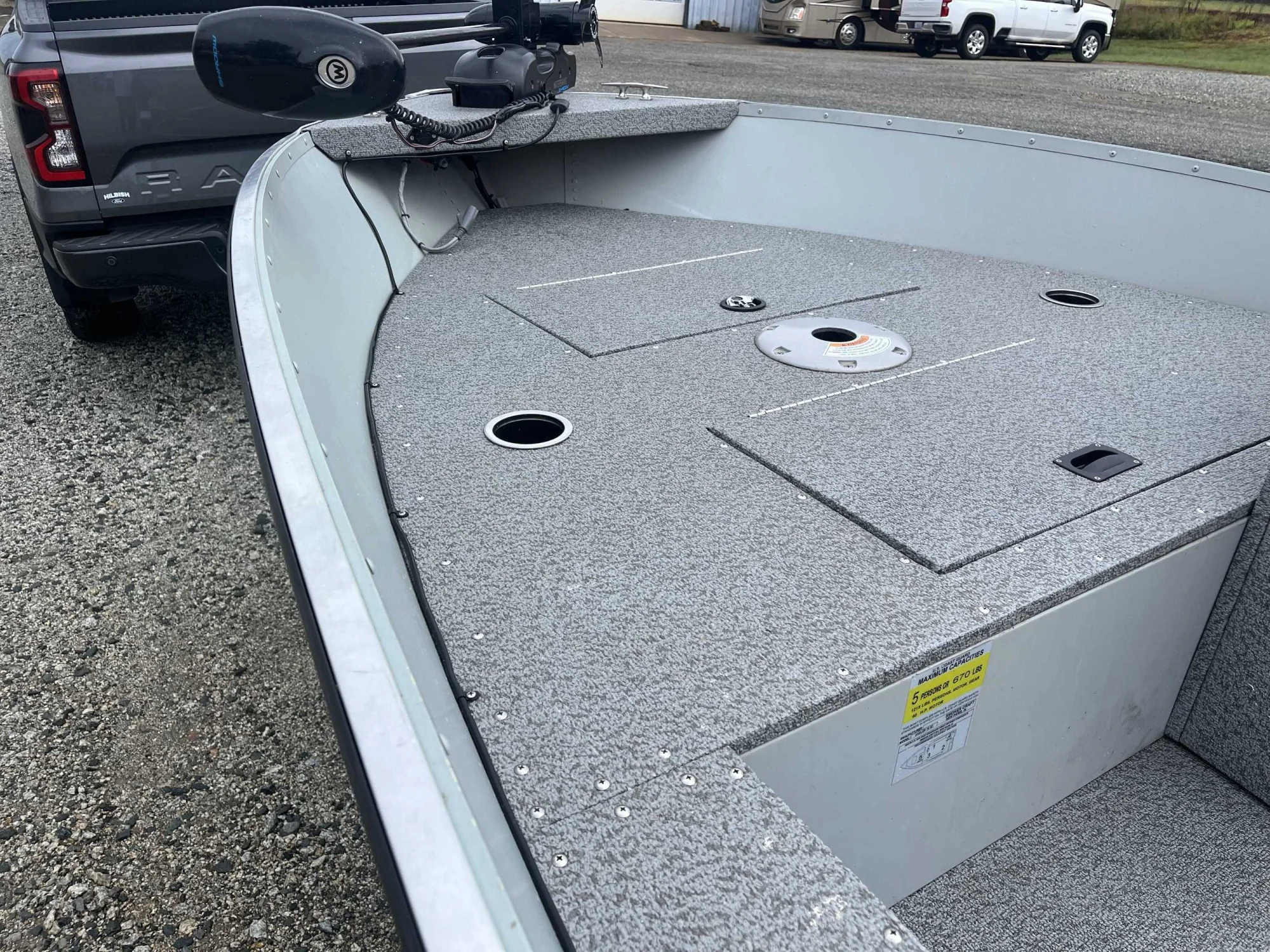 2025 Smoker Craft 16 Angler SC - Image 2