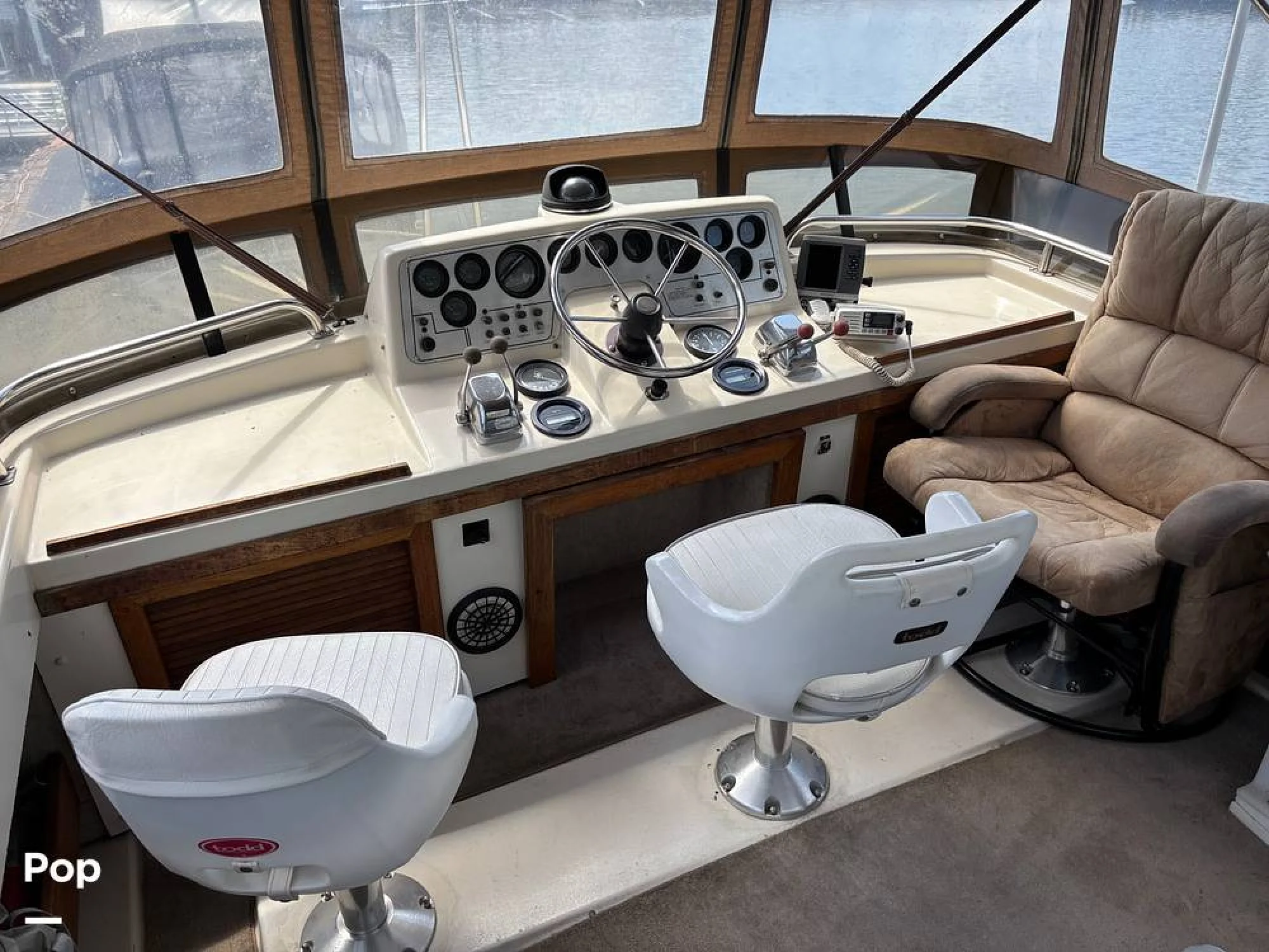 1983 Silverton Aft Cabin 40 - Image 3