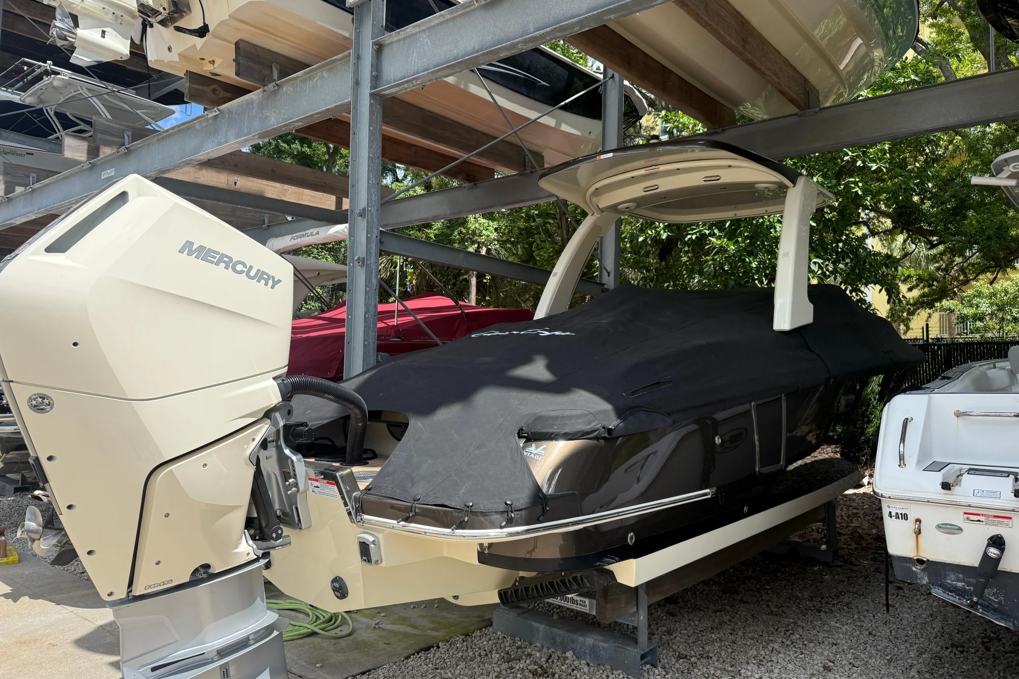 2024 Chris-Craft Launch 28 GT - Image 5