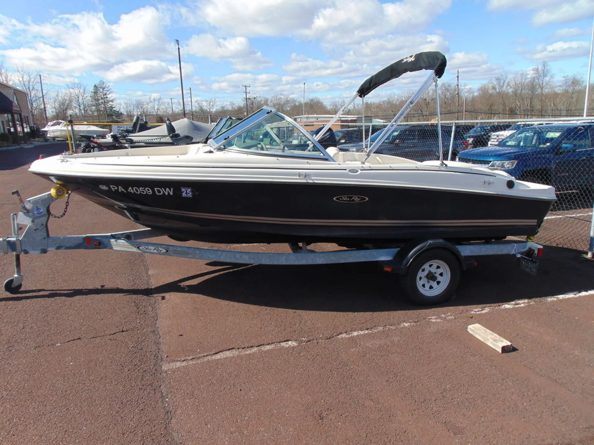 Sea Ray 175 Sport - Image 3