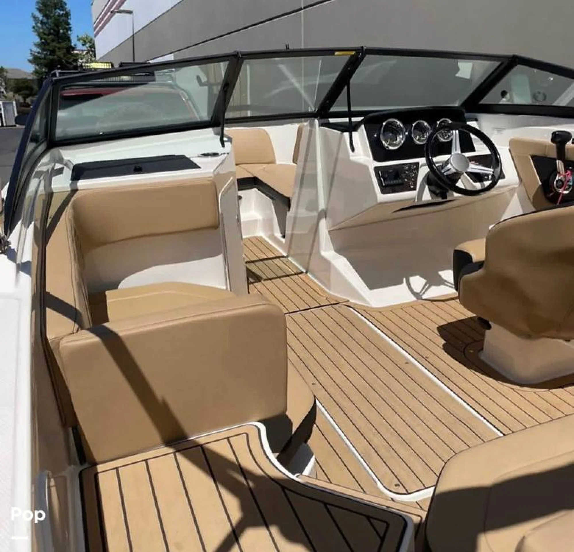 2022 Sea Ray SPX 190 - Image 3