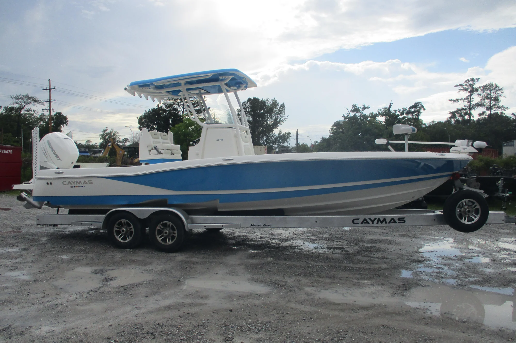 2020 Caymas 28 HB - Main Image