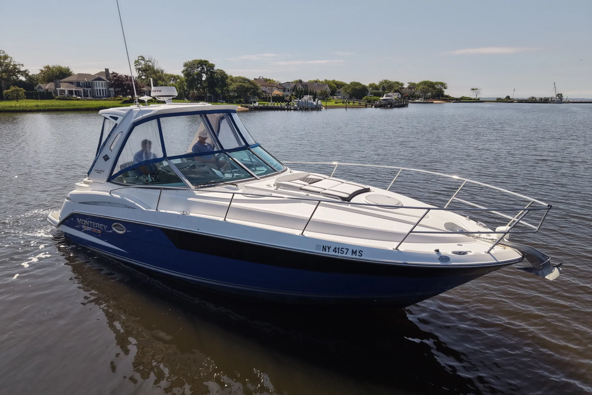 2021 Monterey 335 Sport Yacht - Image 2