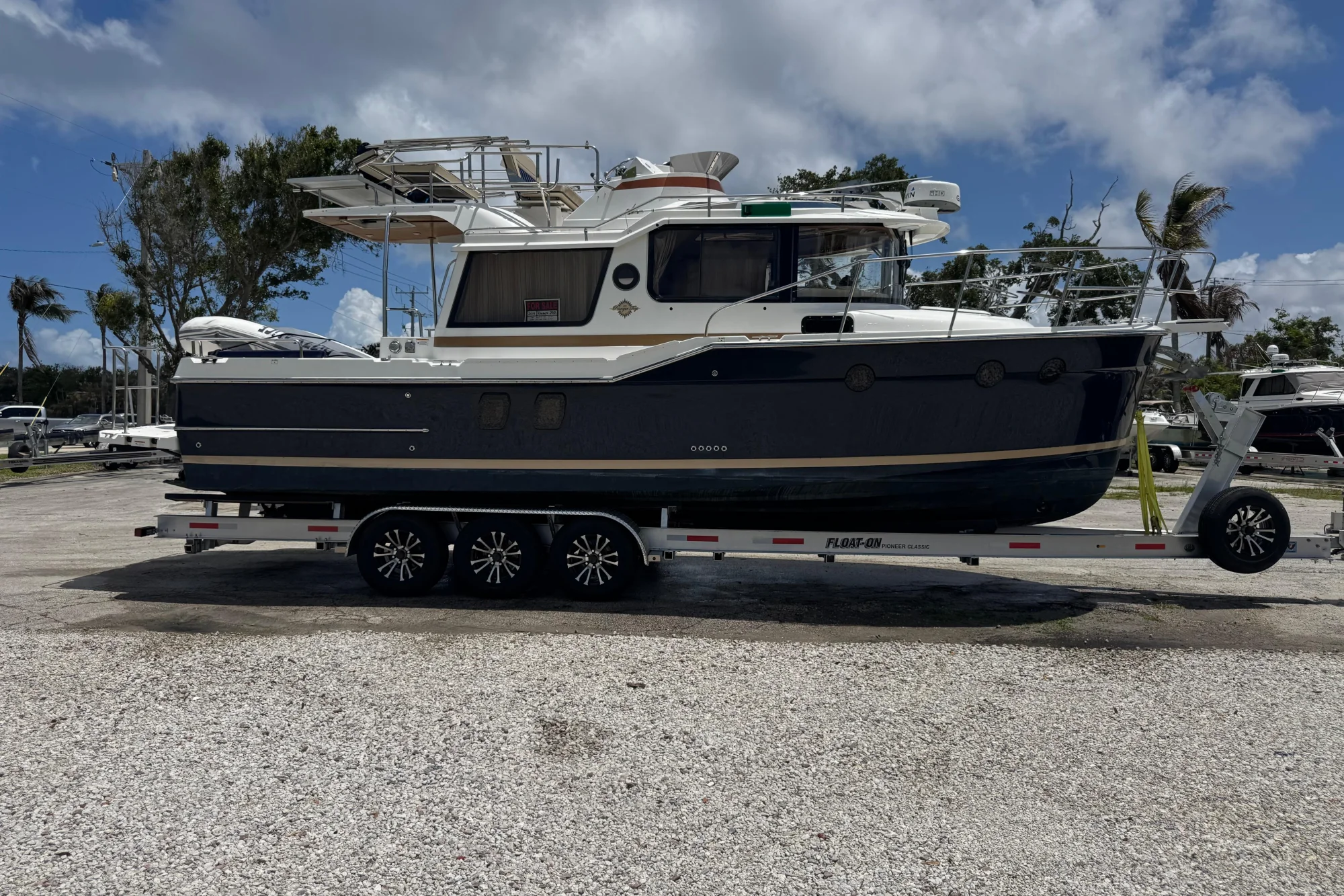 2019 Ranger Tugs R-29 CB - Main Image