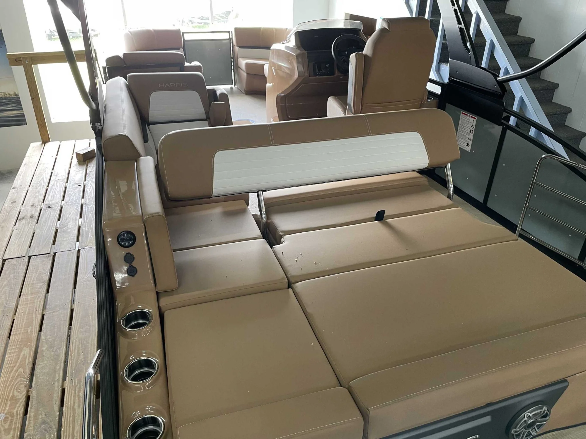 2025 Harris Solstice 230 - Image 2