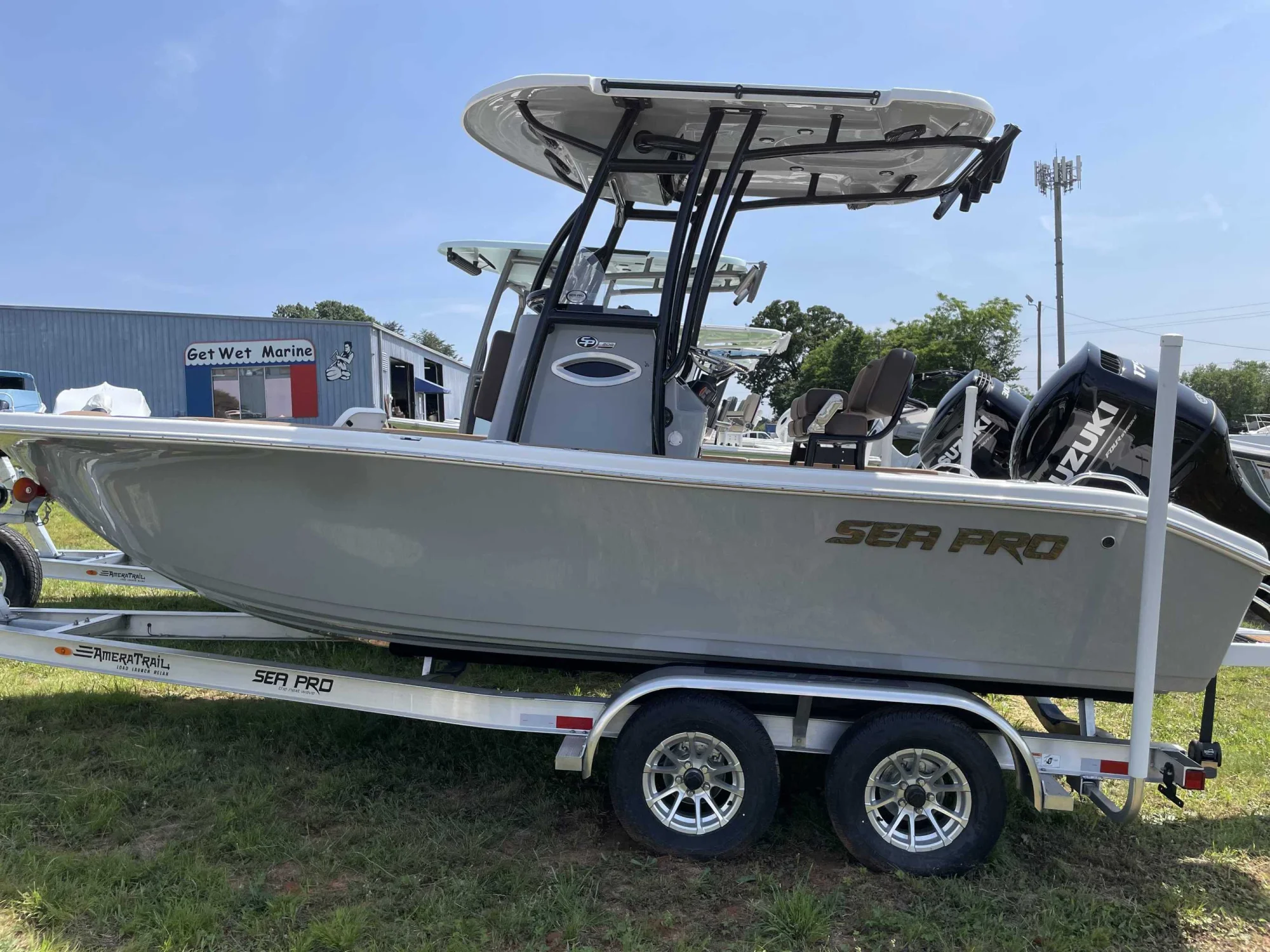 2025 Sea Pro 202 Center Console