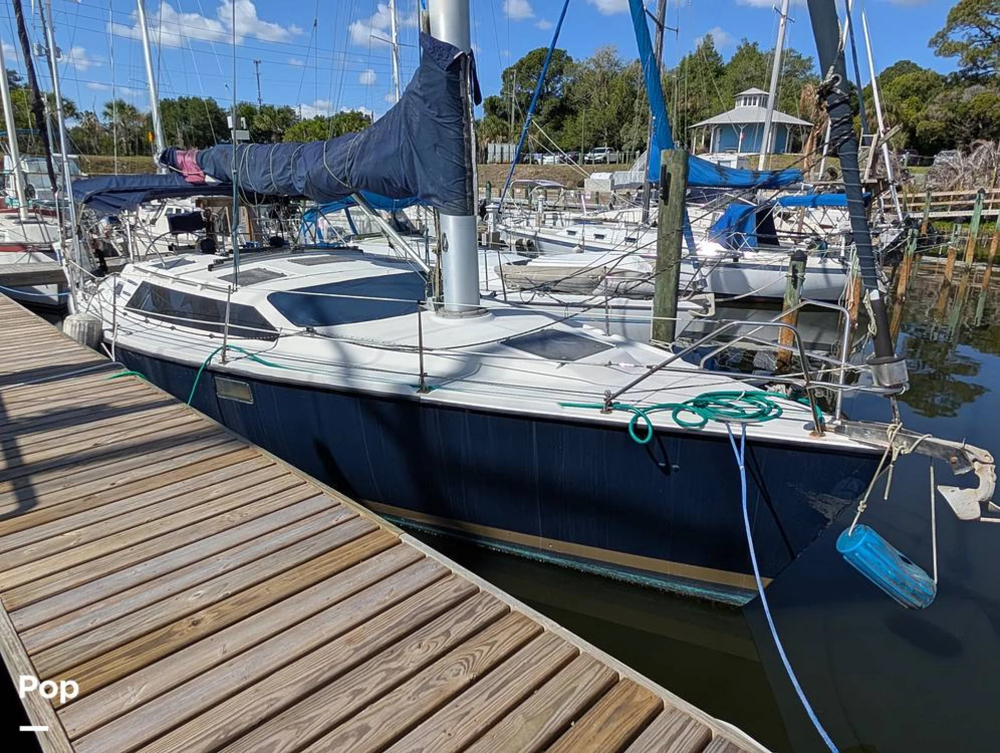 1993 Hunter 36 - Image 2