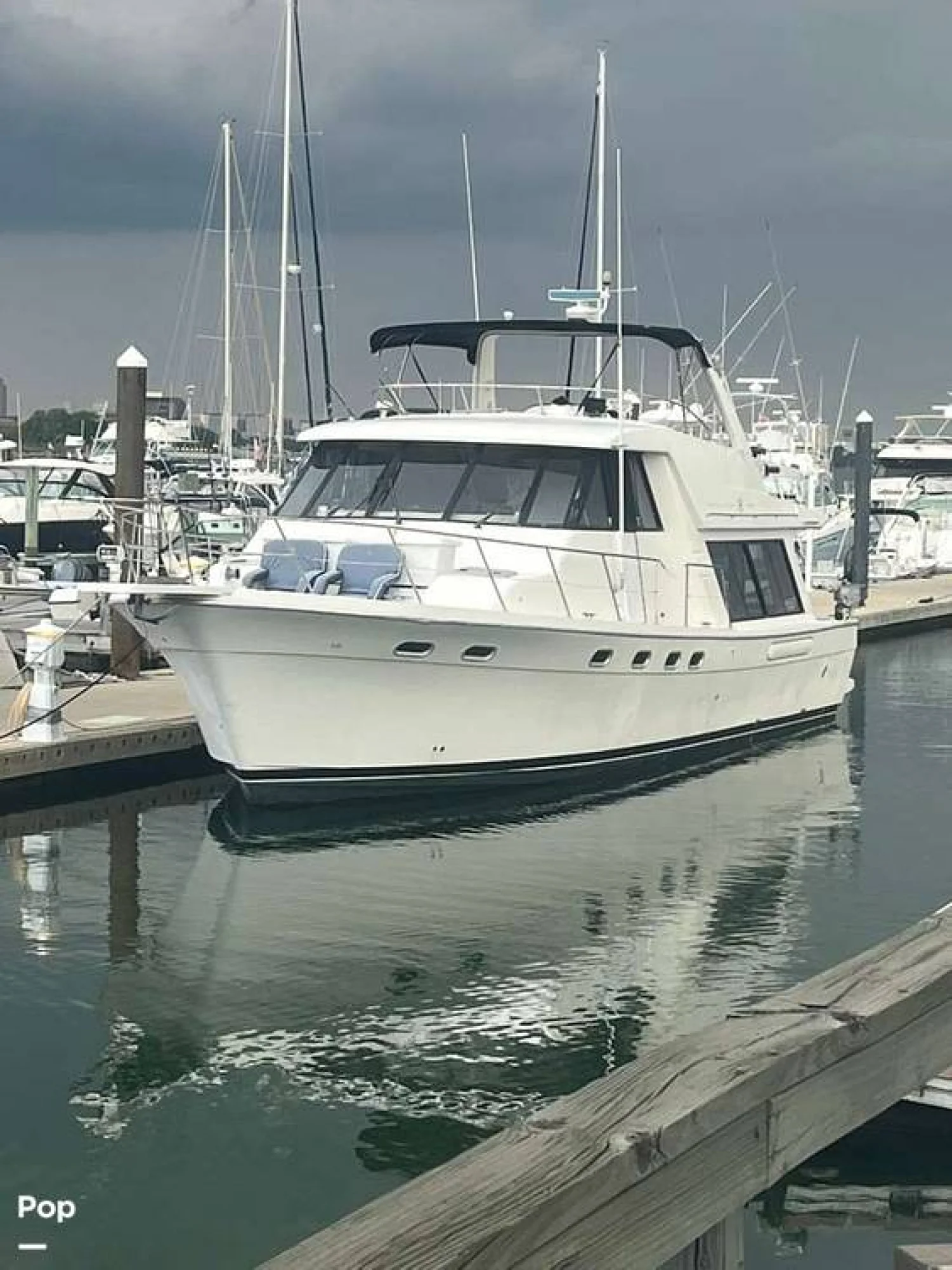 1995 Bayliner 4788 Motoryacht - Image 3