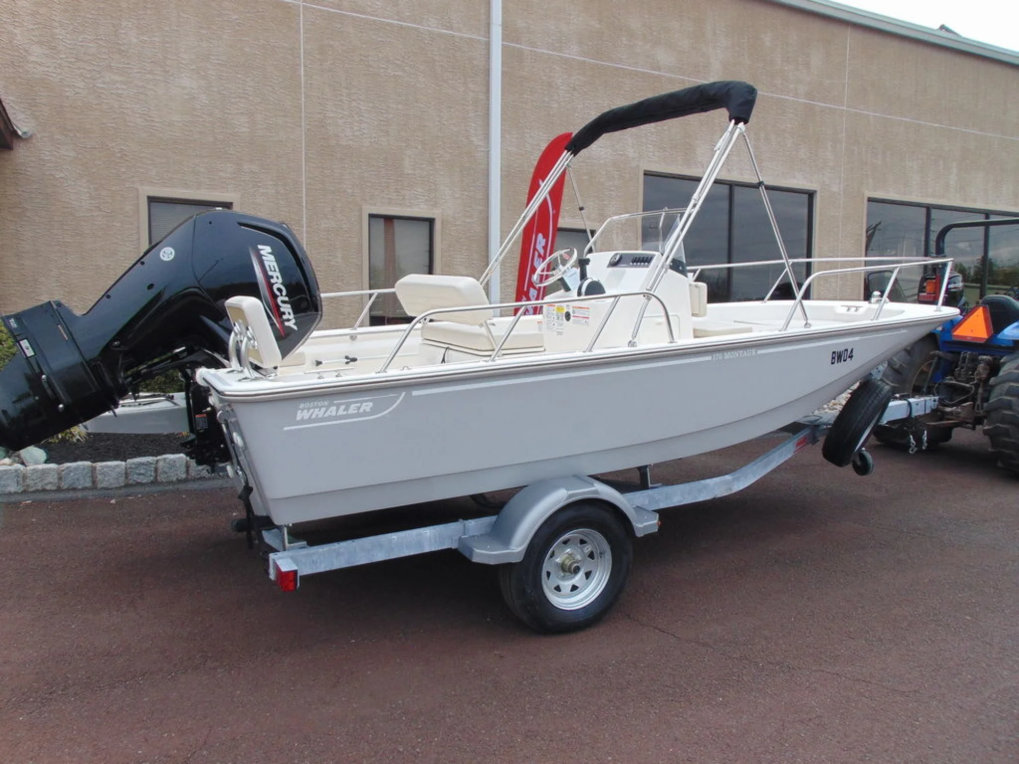 Boston Whaler 170 Montauk - Image 3