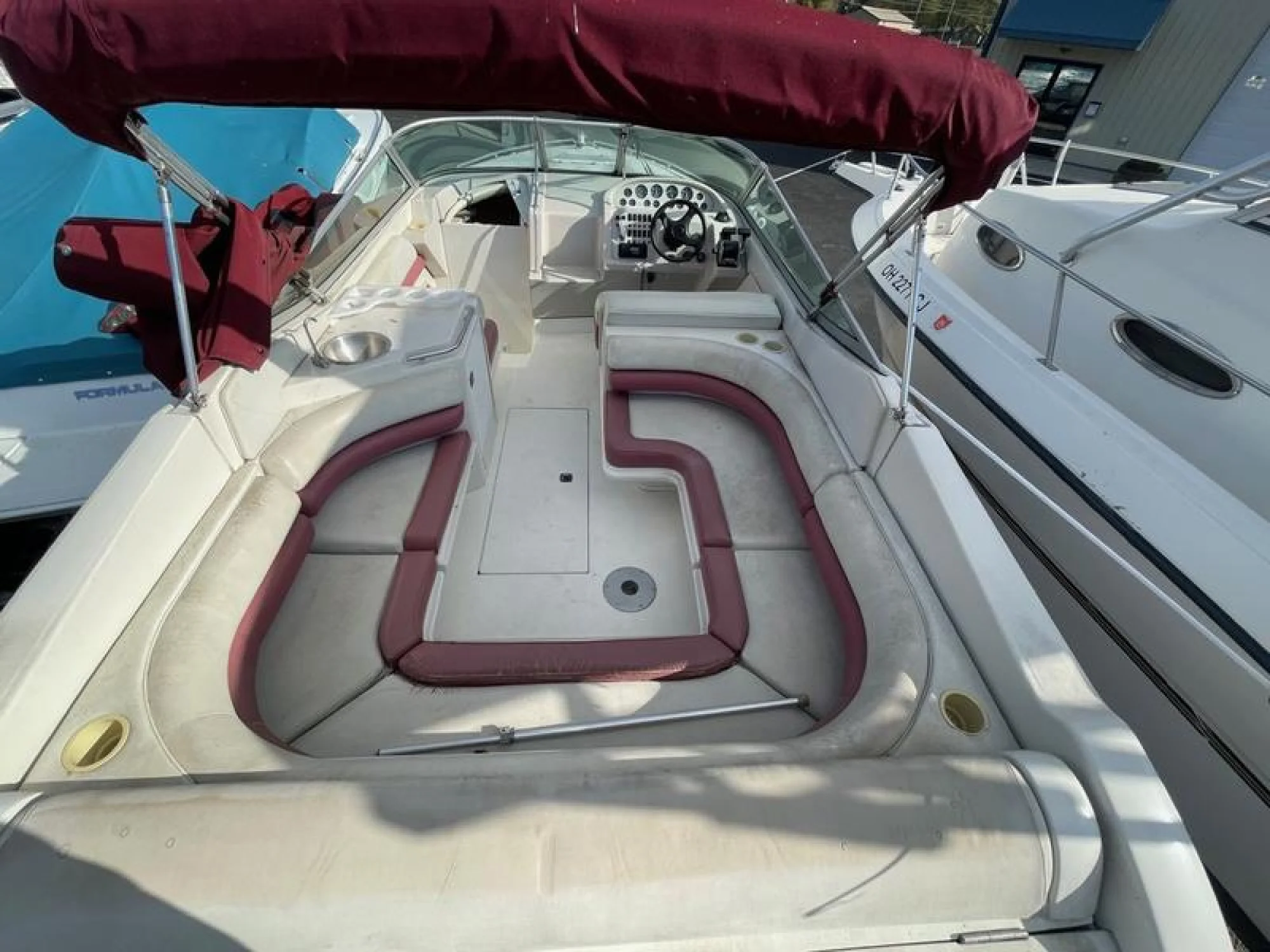1992 Regal 27 Ventura - Image 3