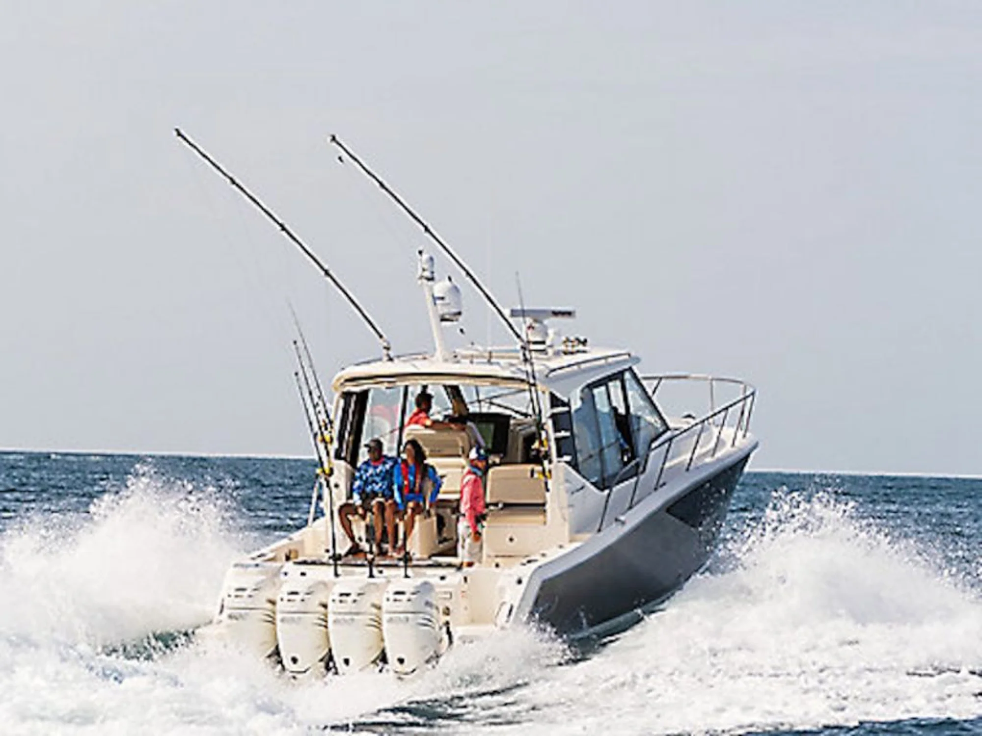 Boston Whaler 405 Conquest - Image 2