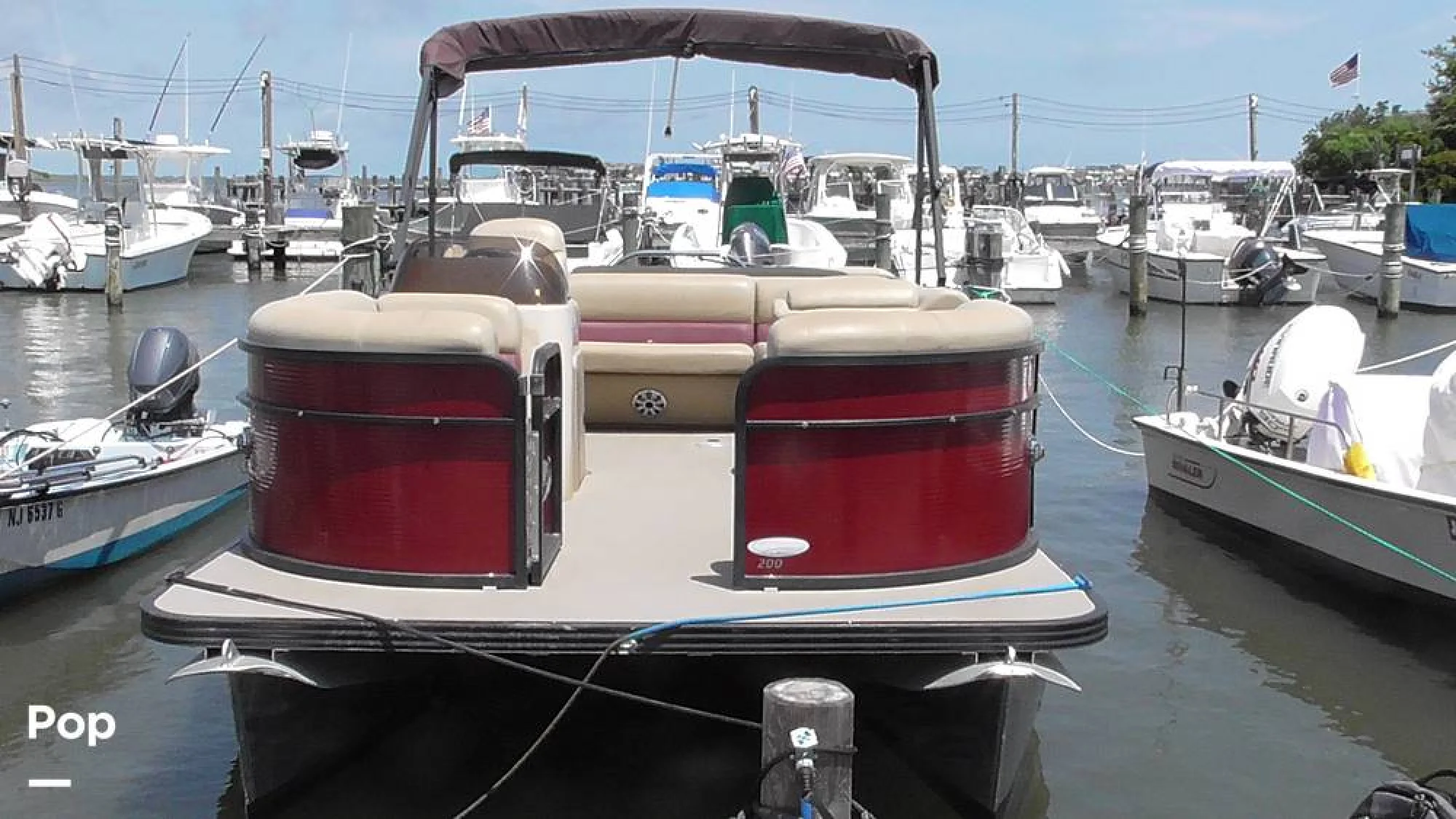 2019 Manitou 20 Aurora LE - Image 2