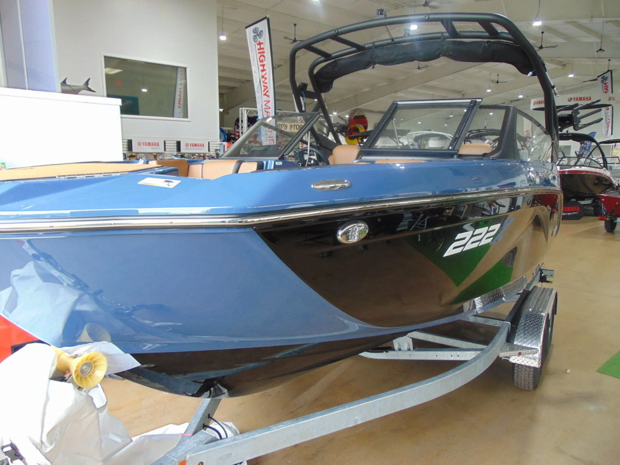 Yamaha Boats 222XD - Image 2