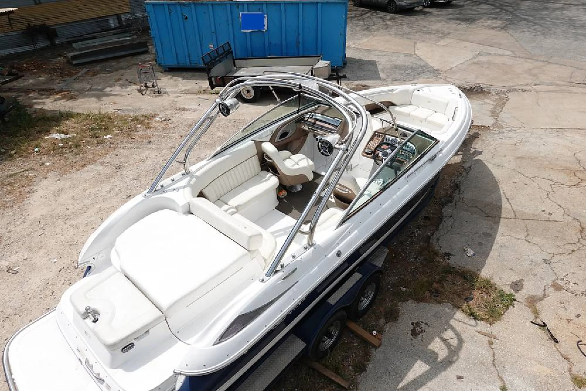 2008 Cobalt 272 - Image 3