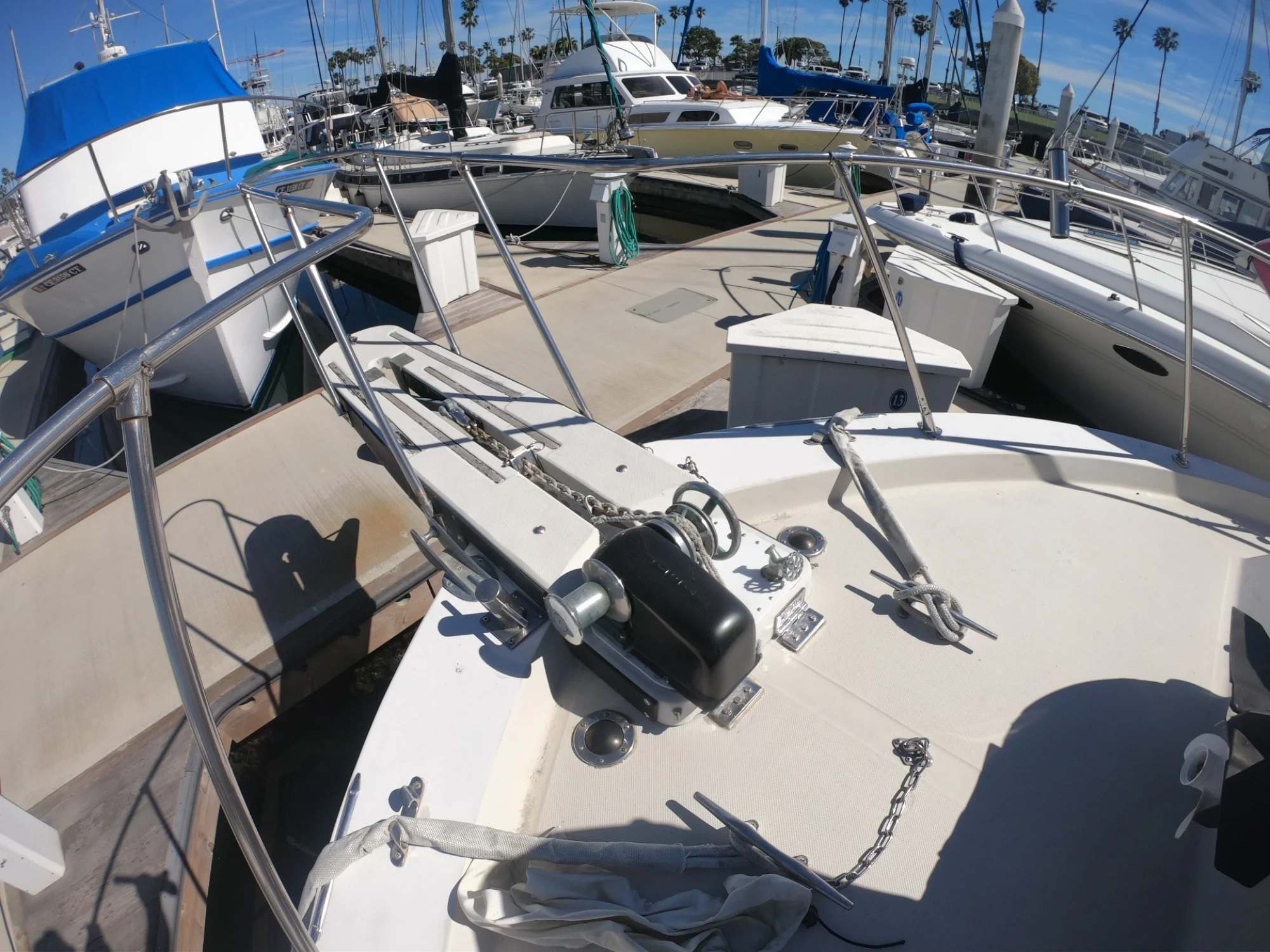 Uniflite 38 Convertible - Image 3