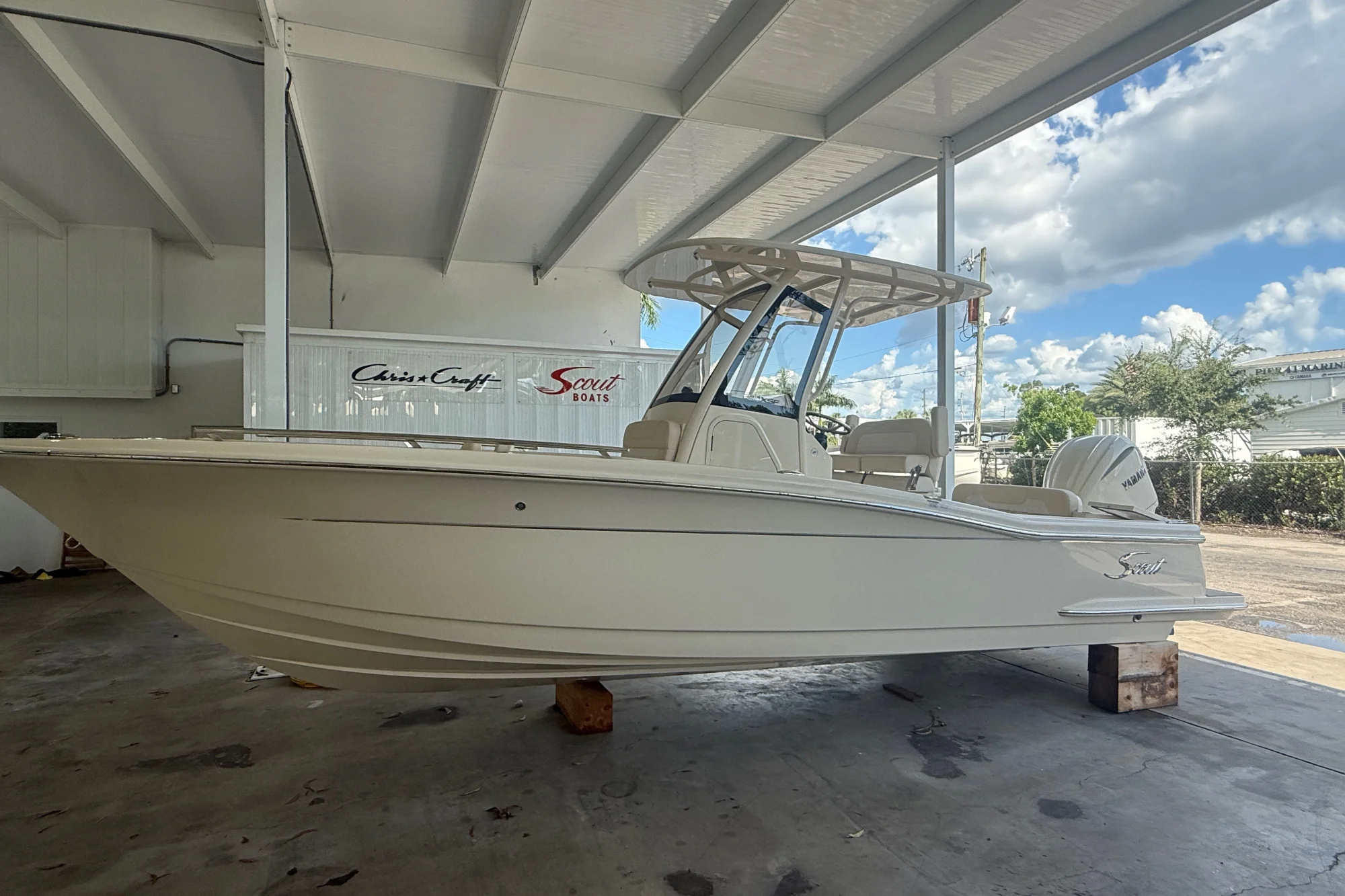 2027 Scout 240 XSF