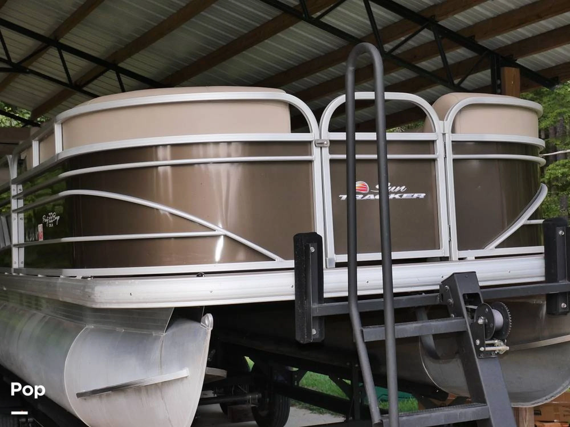 2020 Sun Tracker Party Barge 22 DLX - Main Image