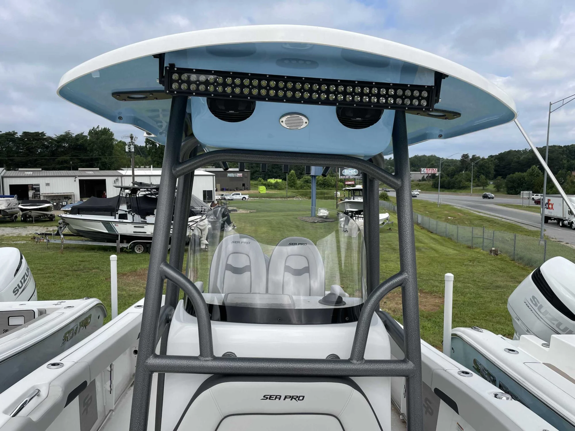2025 Sea Pro 222 Center Console - Image 2