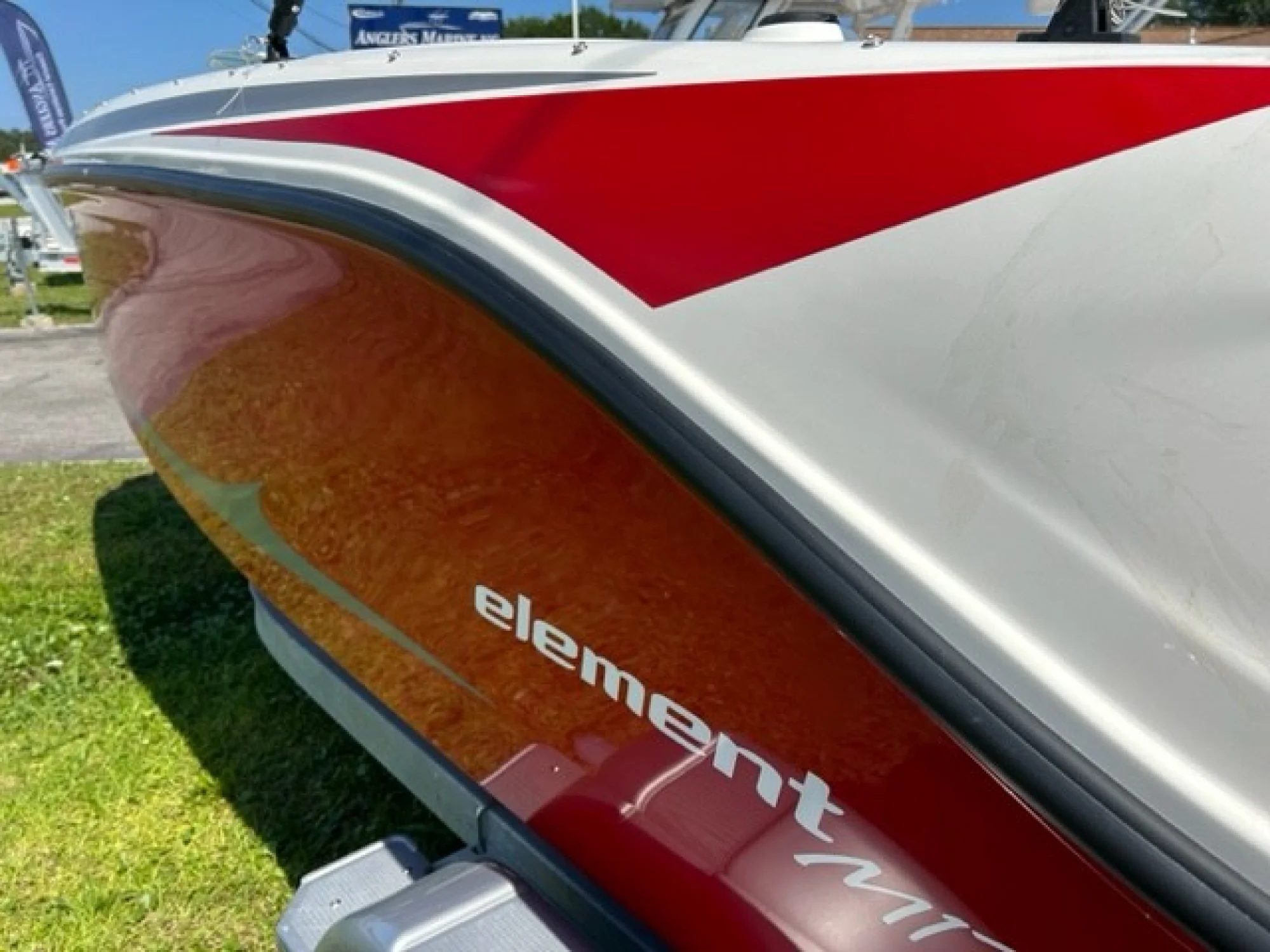 2026 Bayliner M17 Rally Red - Image 3