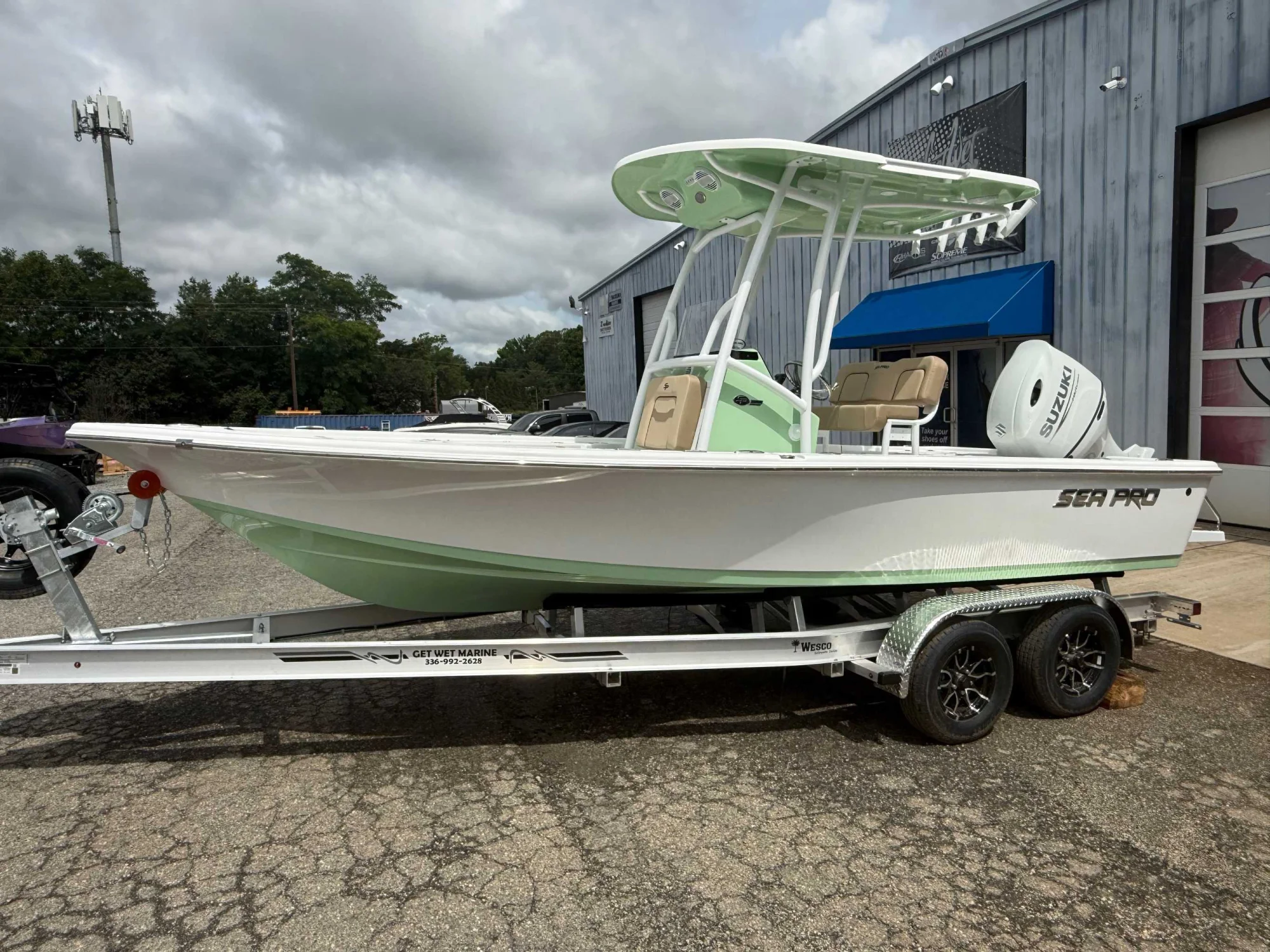 2027 Sea Pro 210 DLX
