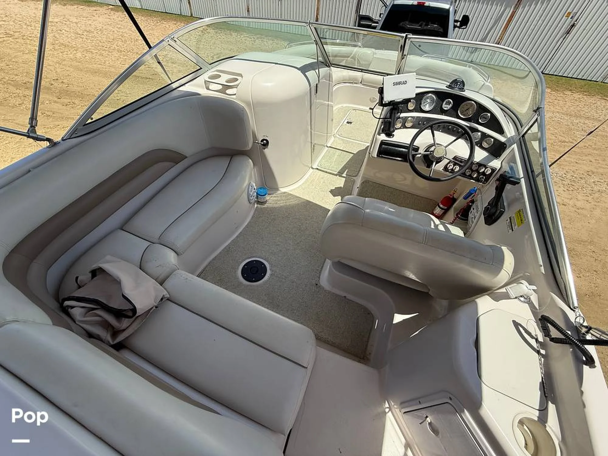 2002 Hurricane 217SD - Image 5