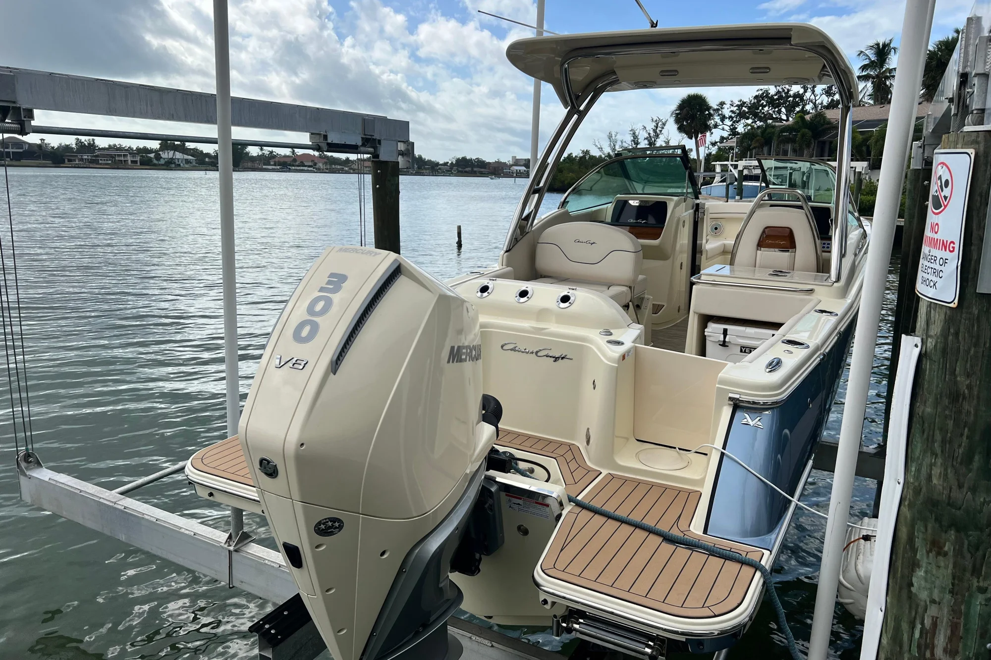 2024 Chris-Craft Calypso 24 - Image 4