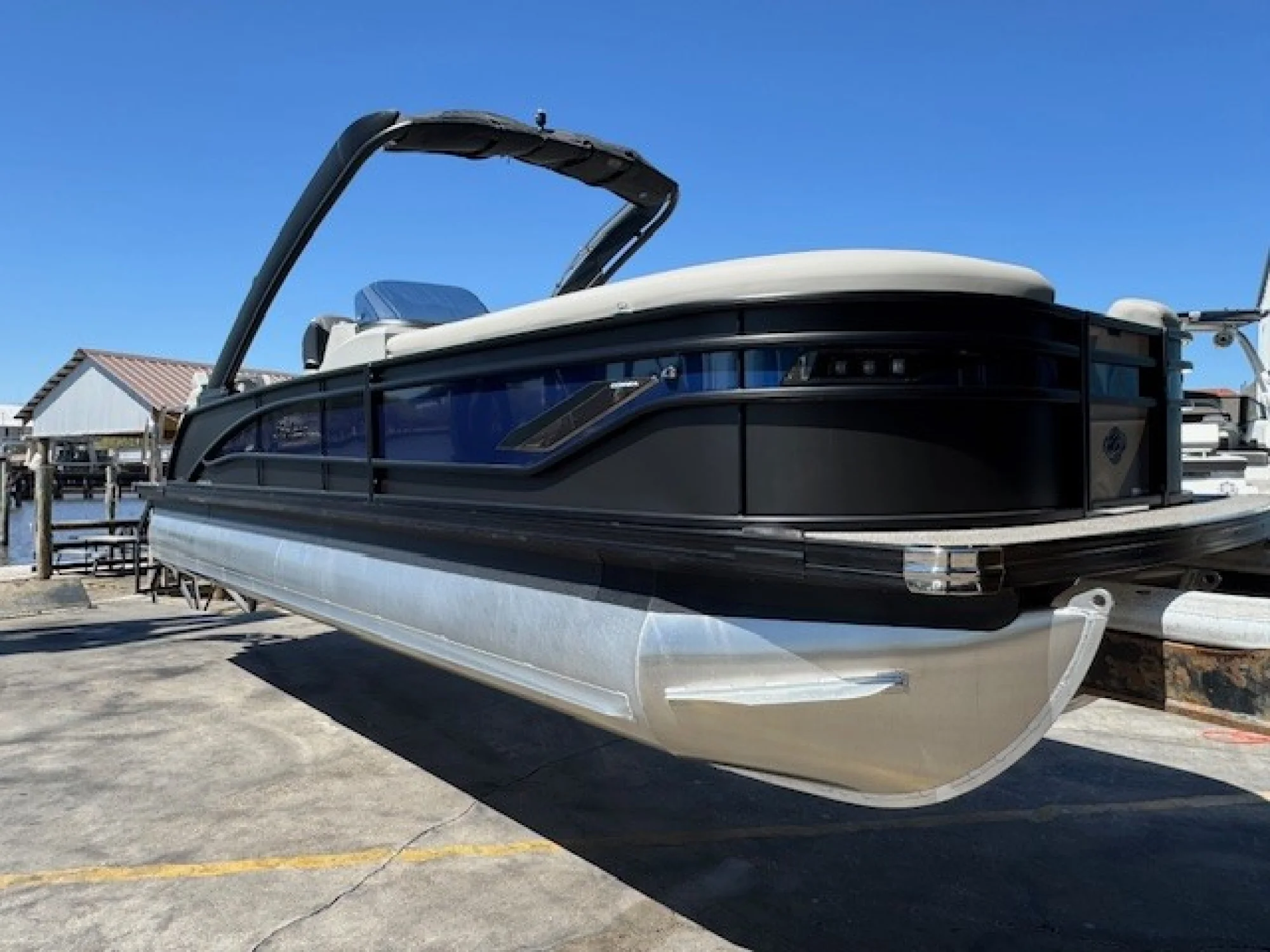 2025 Barletta Corsa 25 MA - Image 3