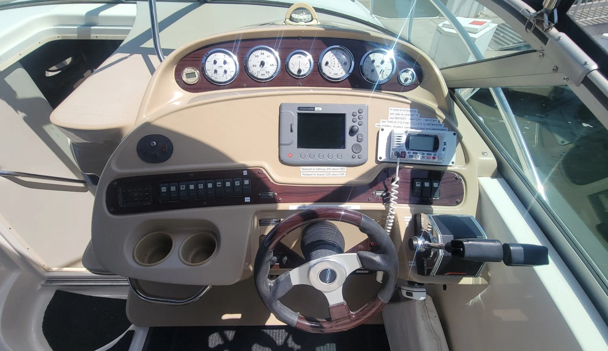 2003 Chaparral 320 Signature Express Cruiser Twin Bravo III Drives • Generator • A/C • Private Aft Cabin - Image 5