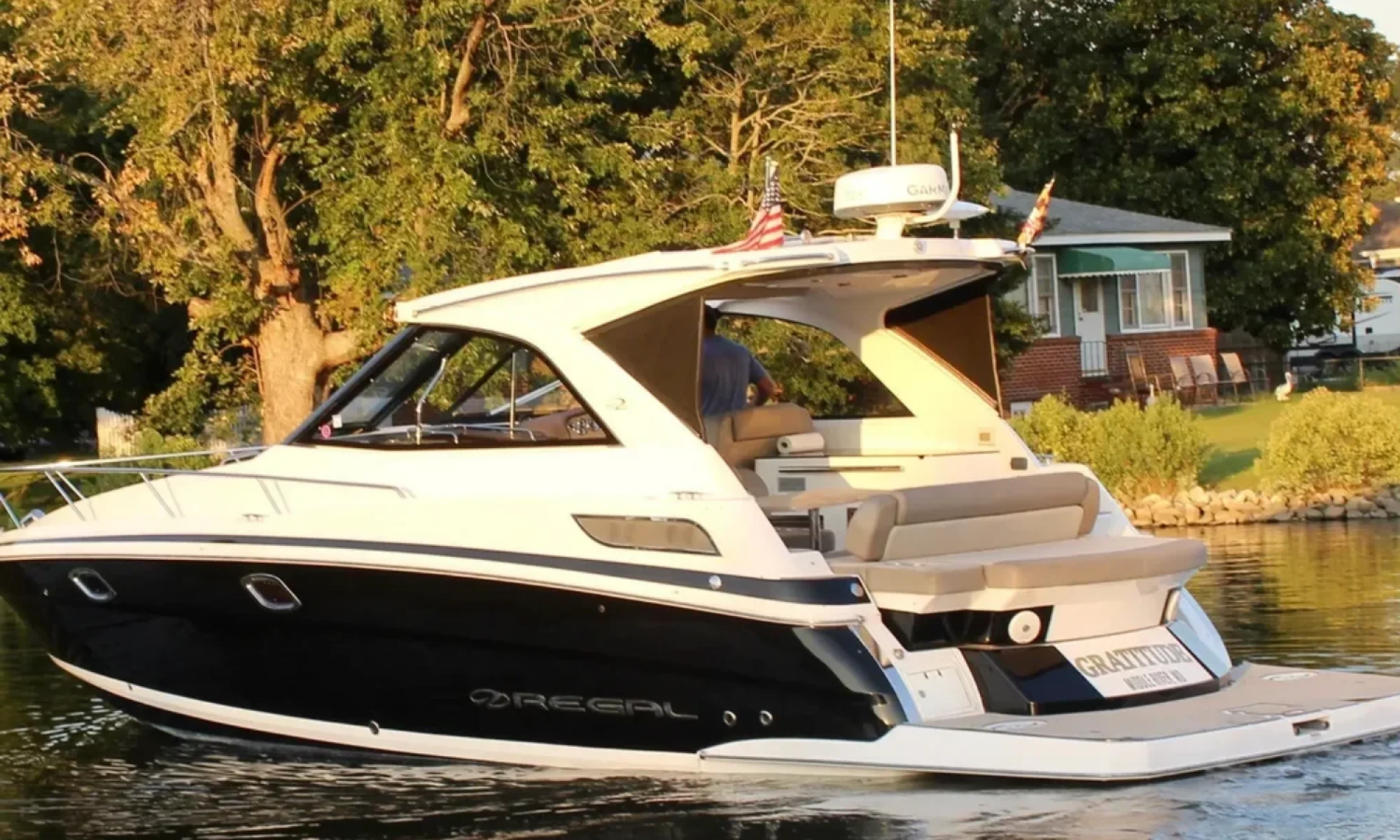 2015 Regal 35 Sport Coupe - Image 2